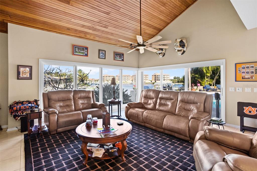 BAYWAY ISLES - Residential