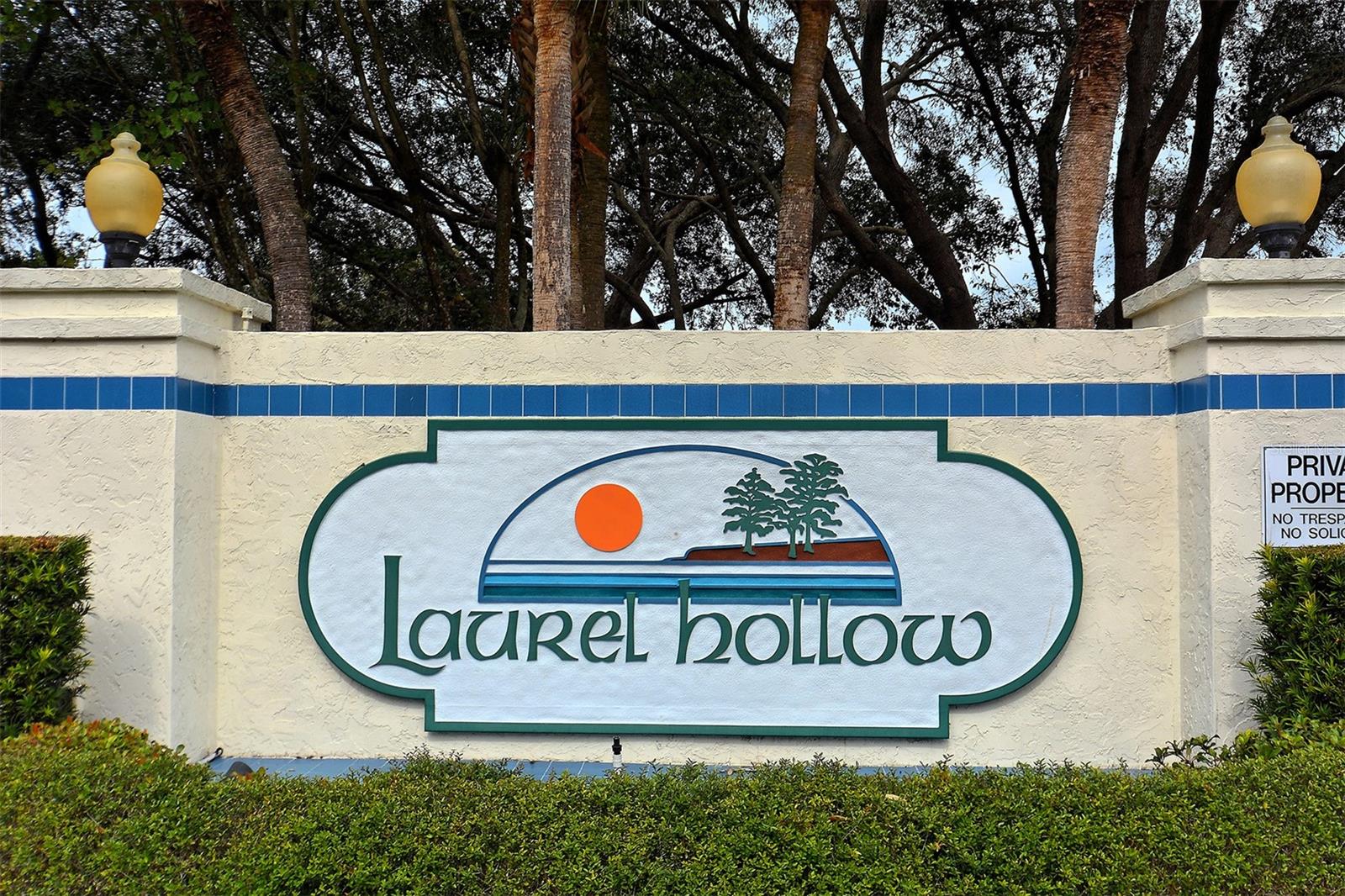 LAUREL HOLLOW - Residential