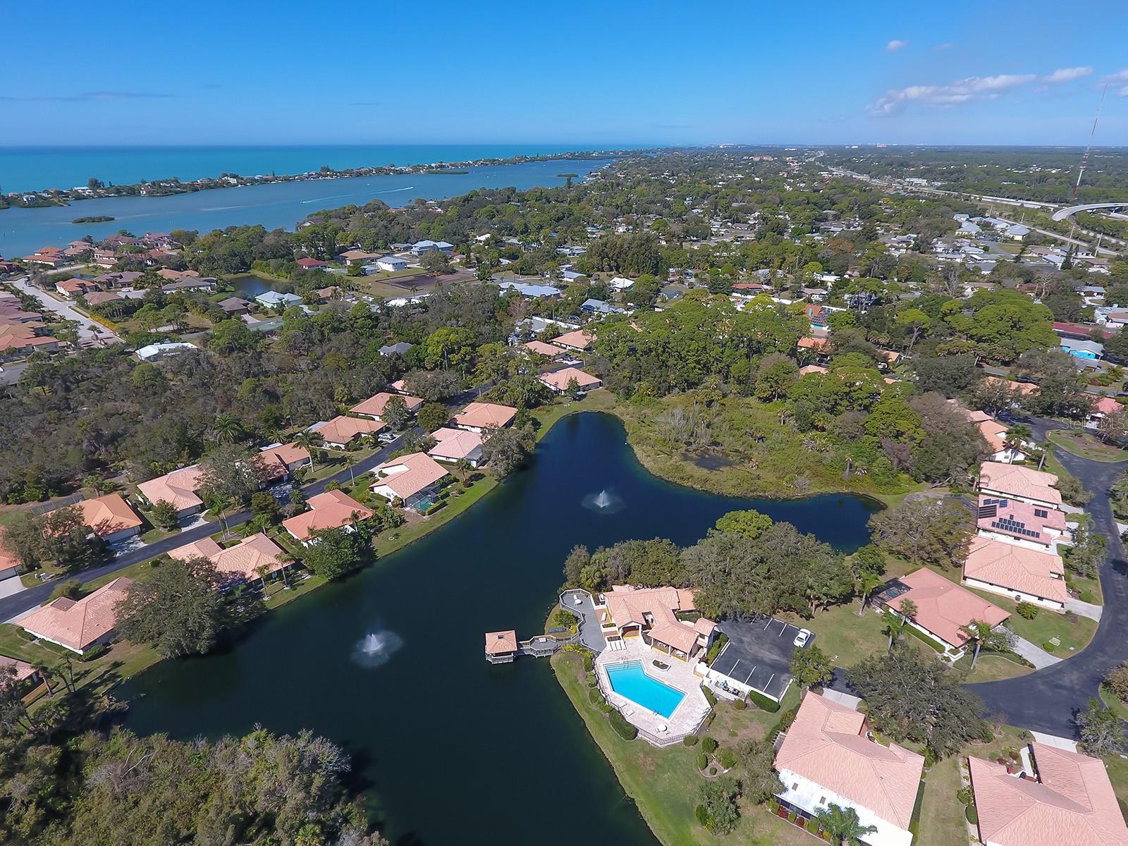 LAUREL HOLLOW - Residential