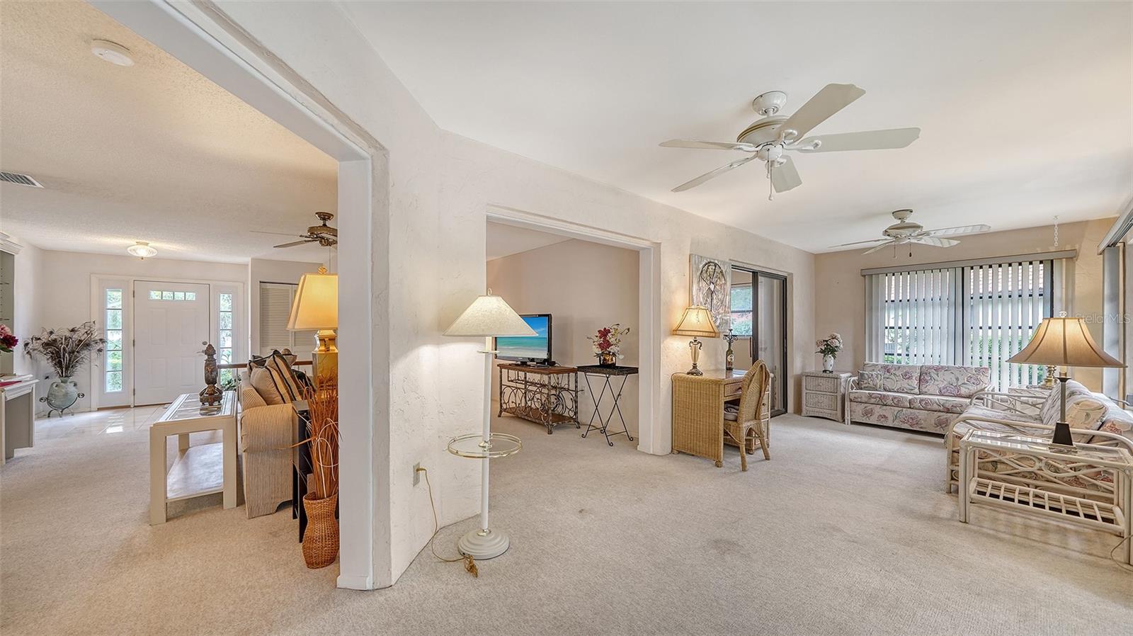 LAUREL HOLLOW - Residential