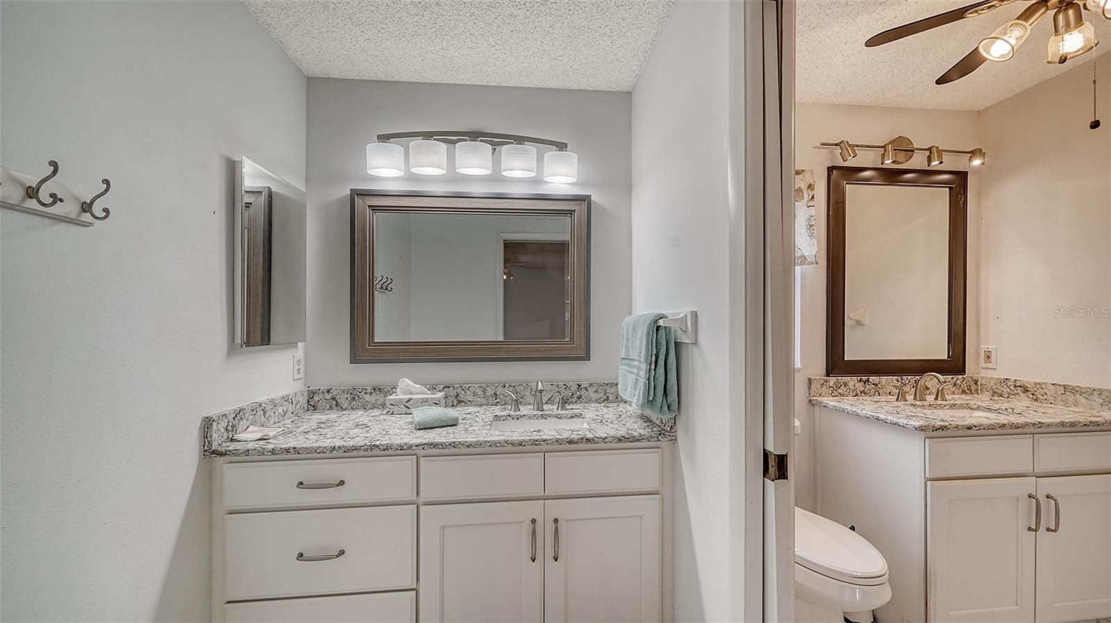 LAUREL HOLLOW - Residential