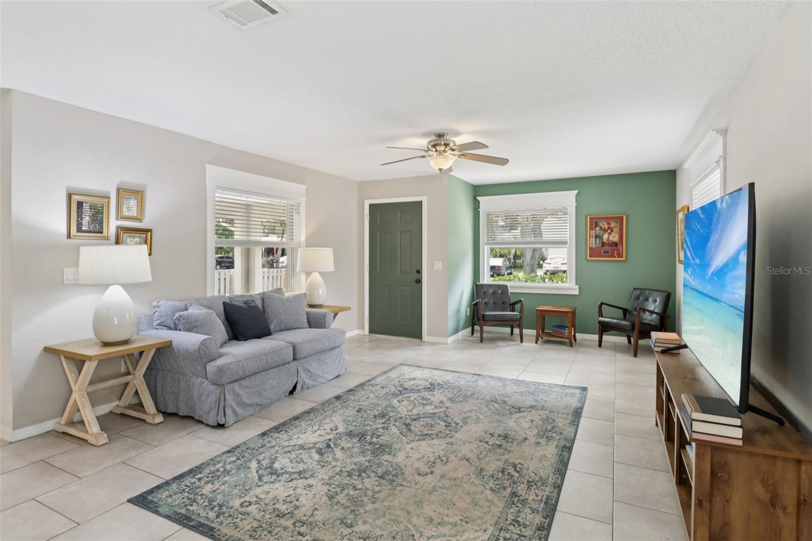 275 WASHINGTON PLACE