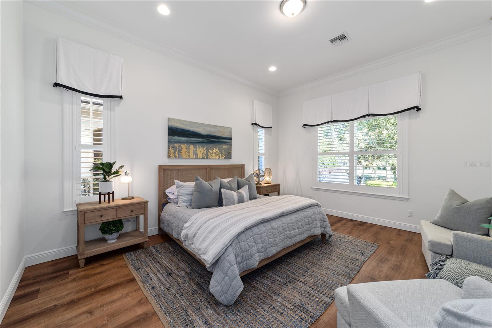 GOLDEN OCALA - Residential