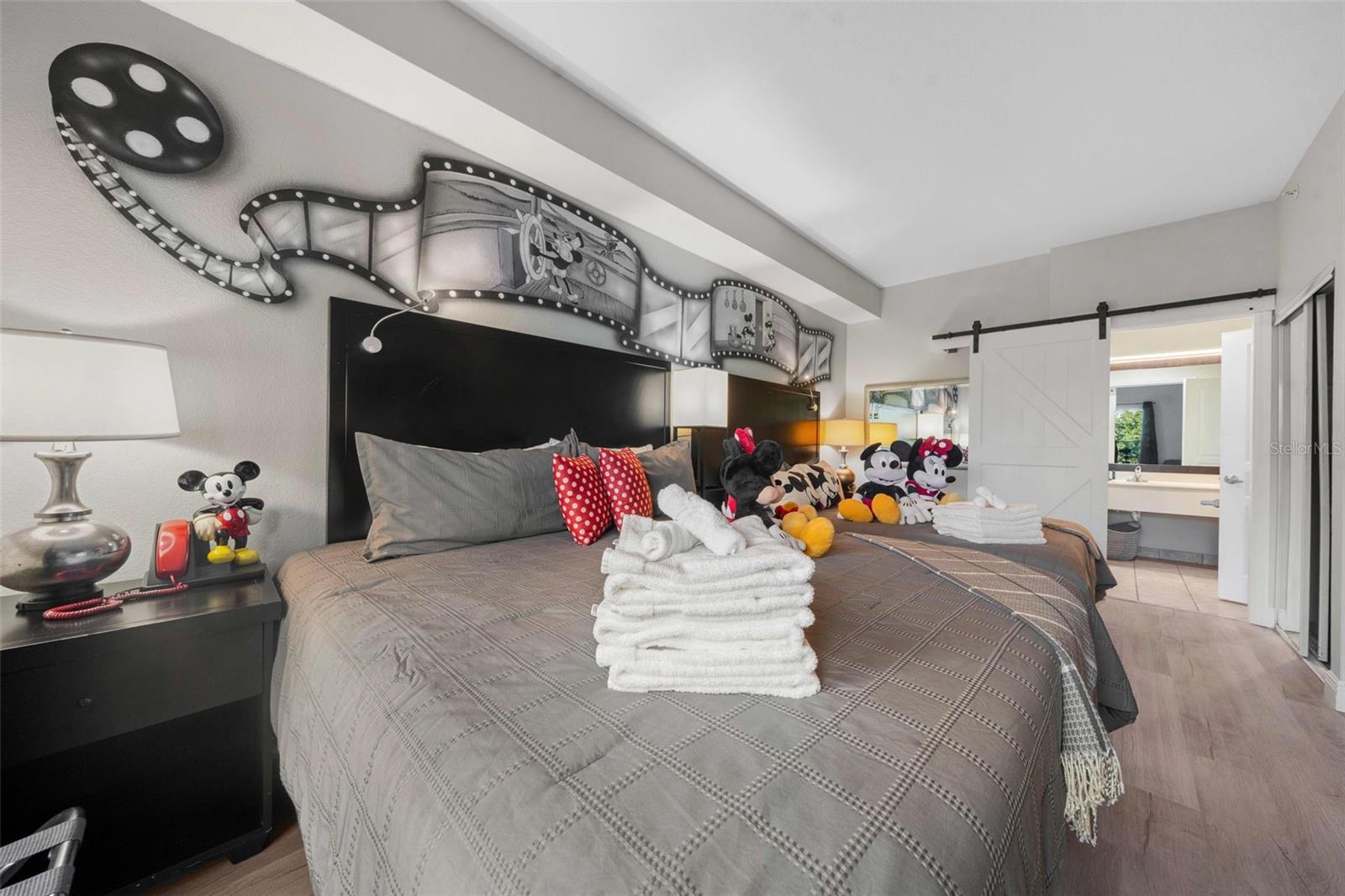 8303 RESORT - Residential