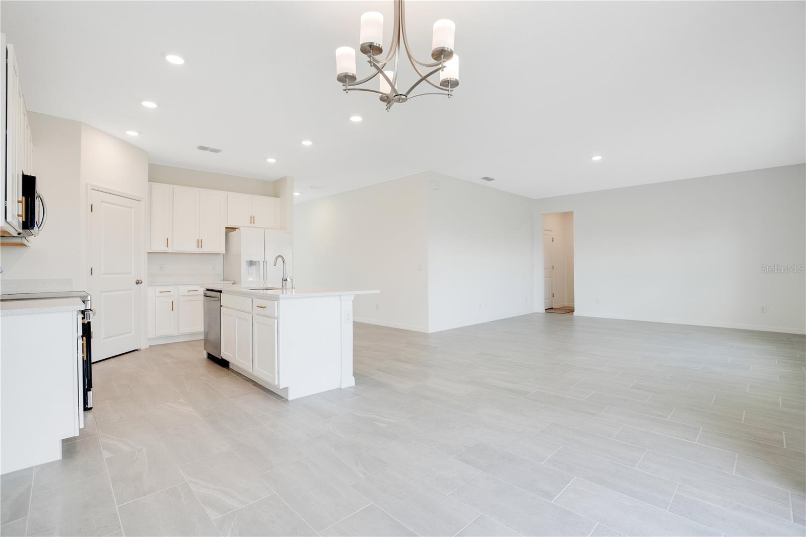 2170 DERWENT DRIVE