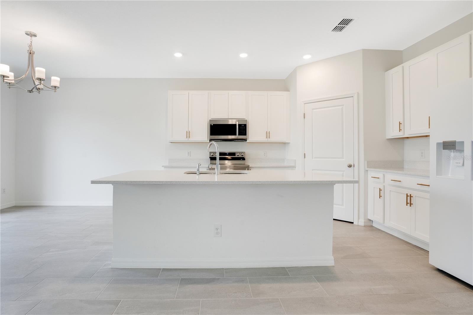 2170 DERWENT DRIVE