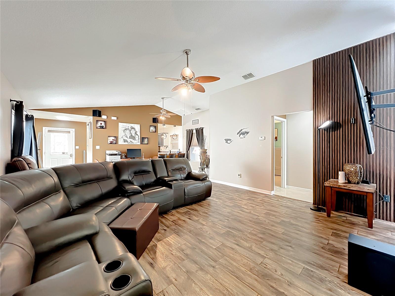 PLANTATION AT LEESBURG HERON RUN - Residential