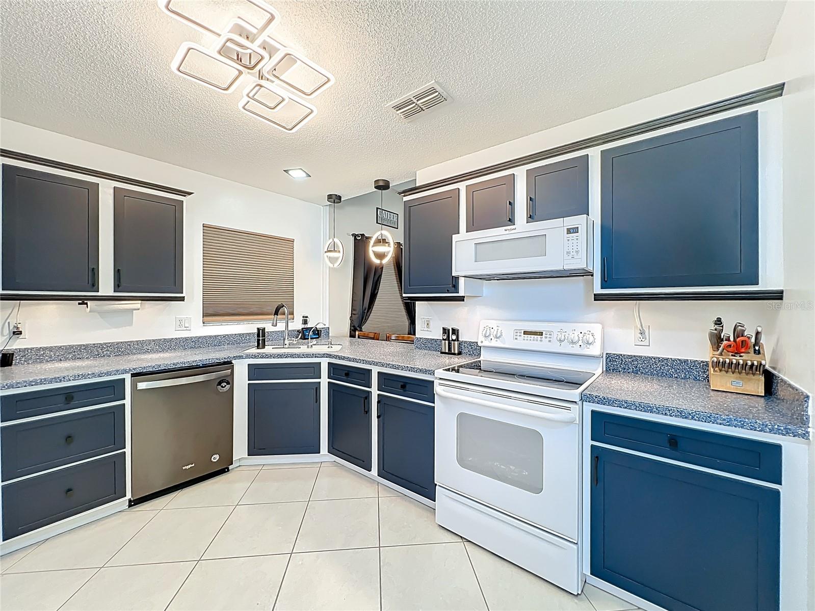 PLANTATION AT LEESBURG HERON RUN - Residential