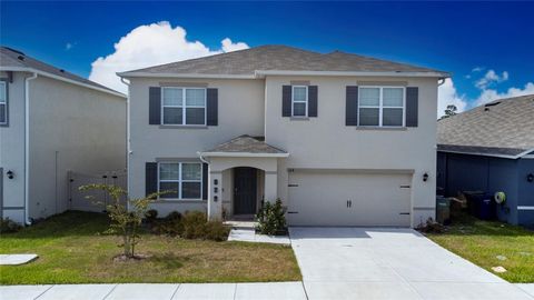 A home in WINTER HAVEN