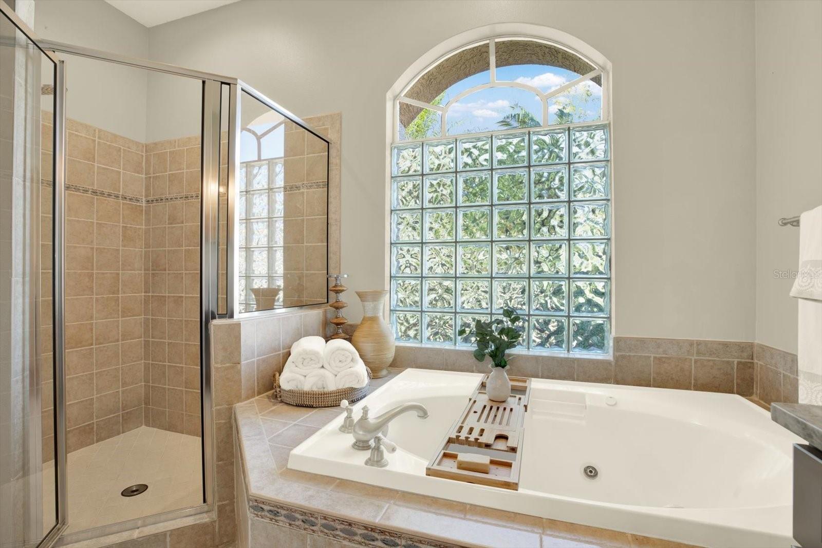 TIFFANY LAKE MANORS - Residential