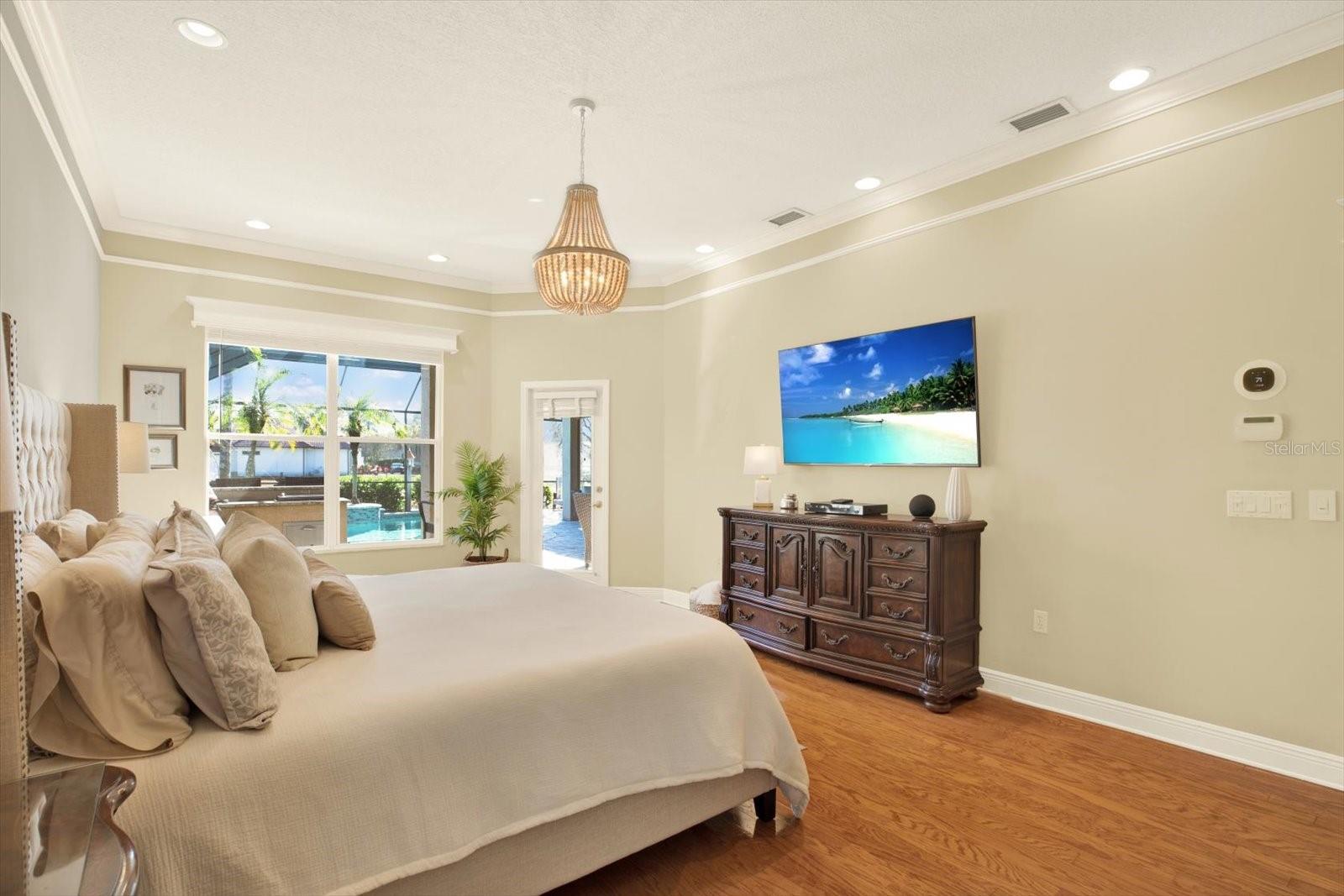 TIFFANY LAKE MANORS - Residential