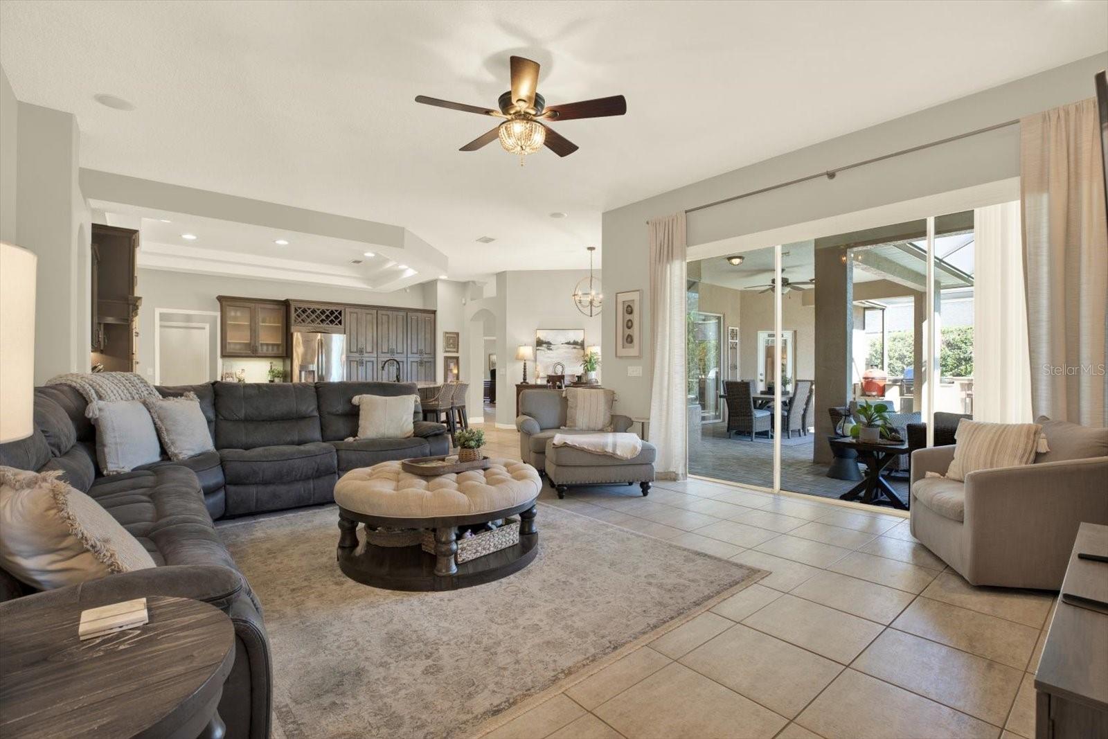 TIFFANY LAKE MANORS - Residential