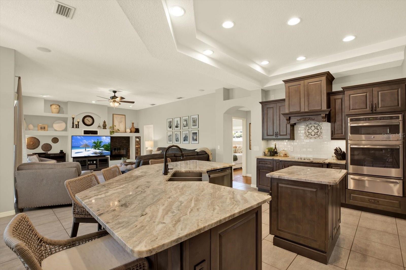 TIFFANY LAKE MANORS - Residential