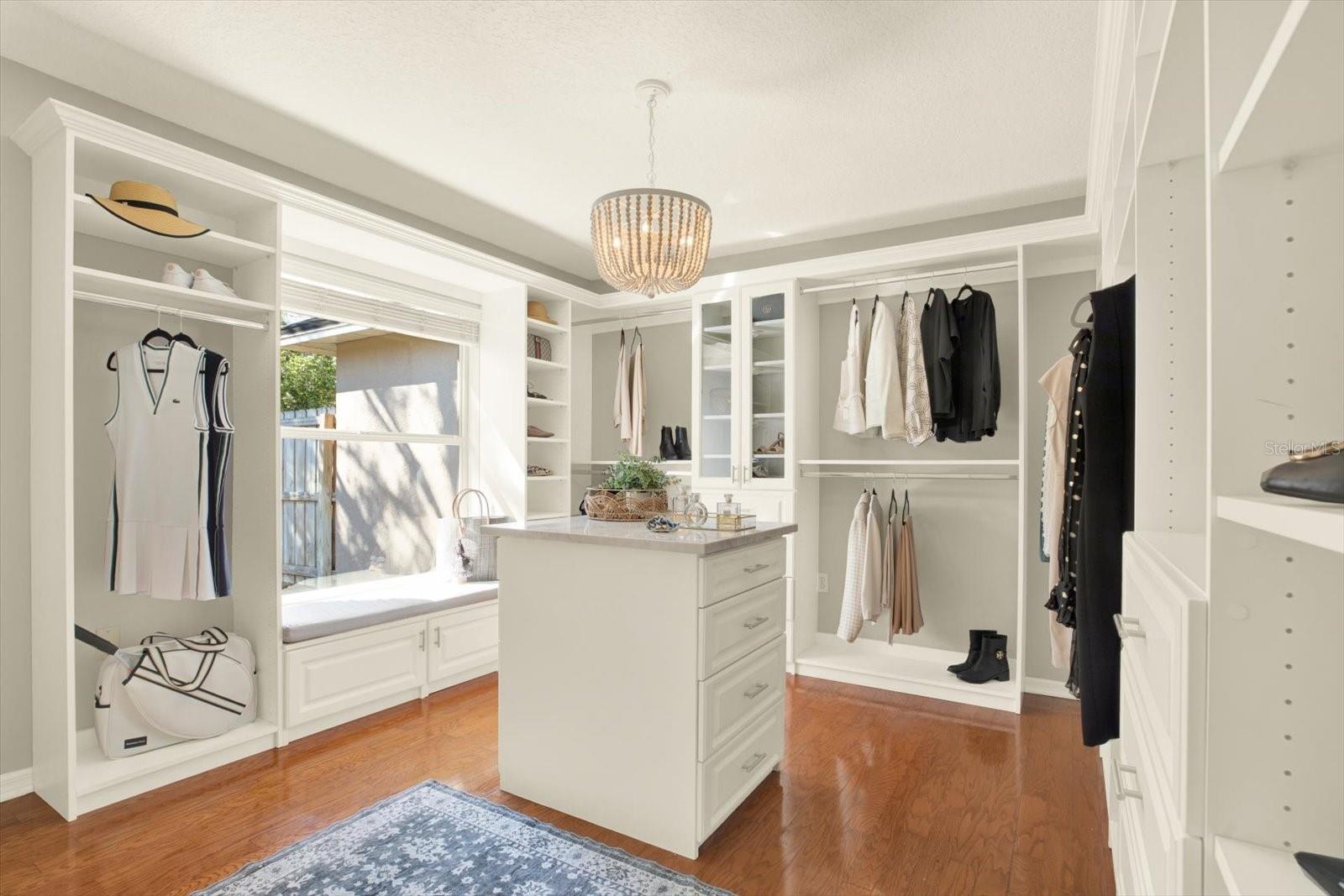 TIFFANY LAKE MANORS - Residential