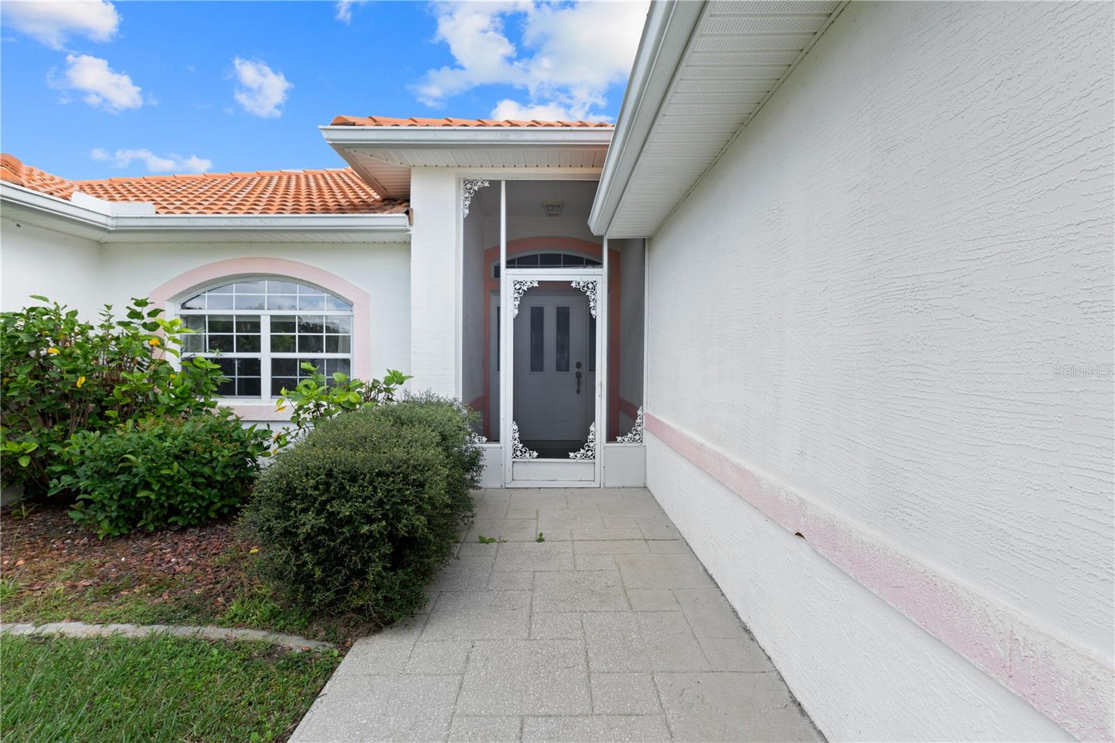 PINE GROVE - Residential