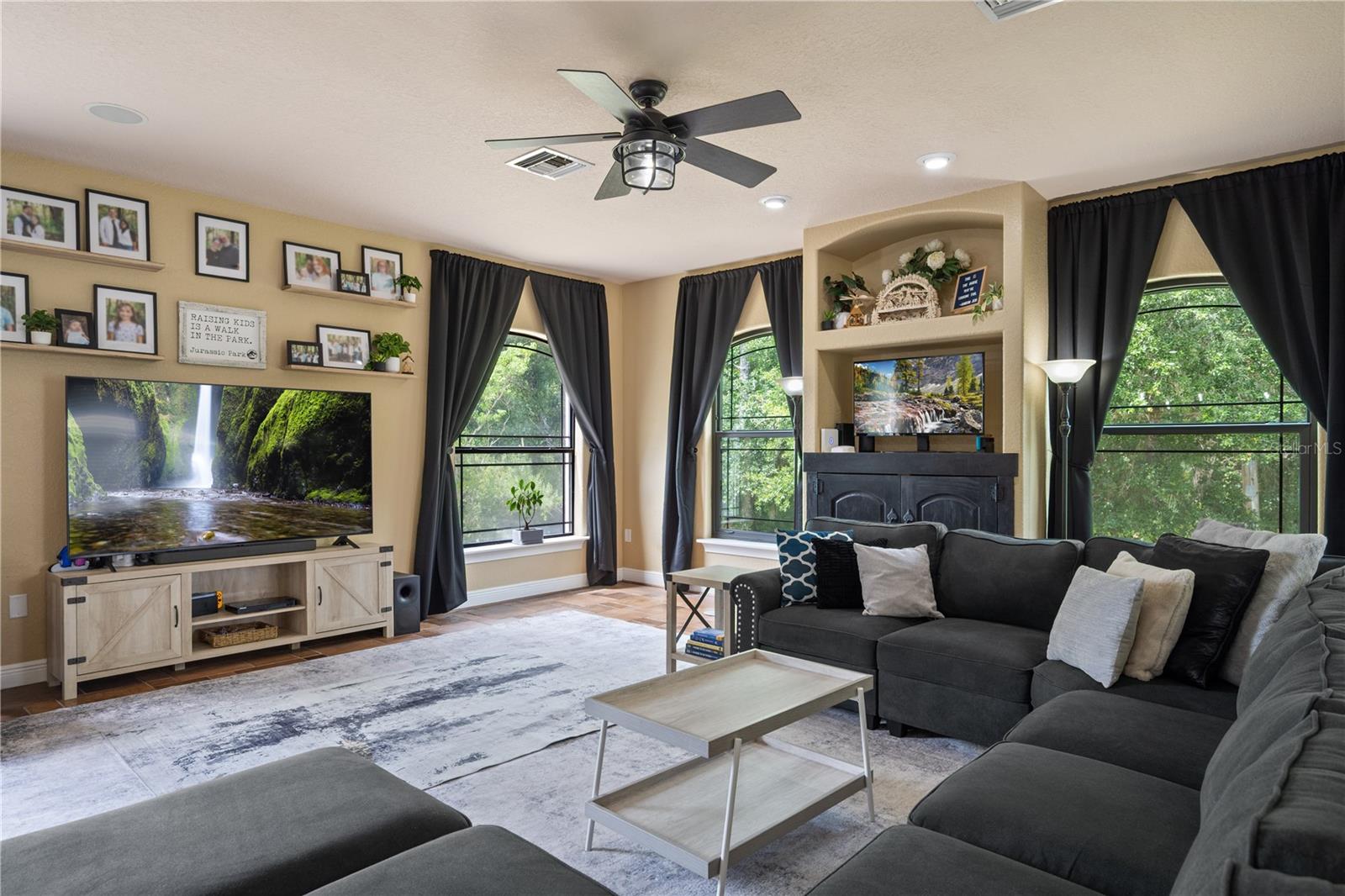CAPE ORLANDO ESTATES - Residential