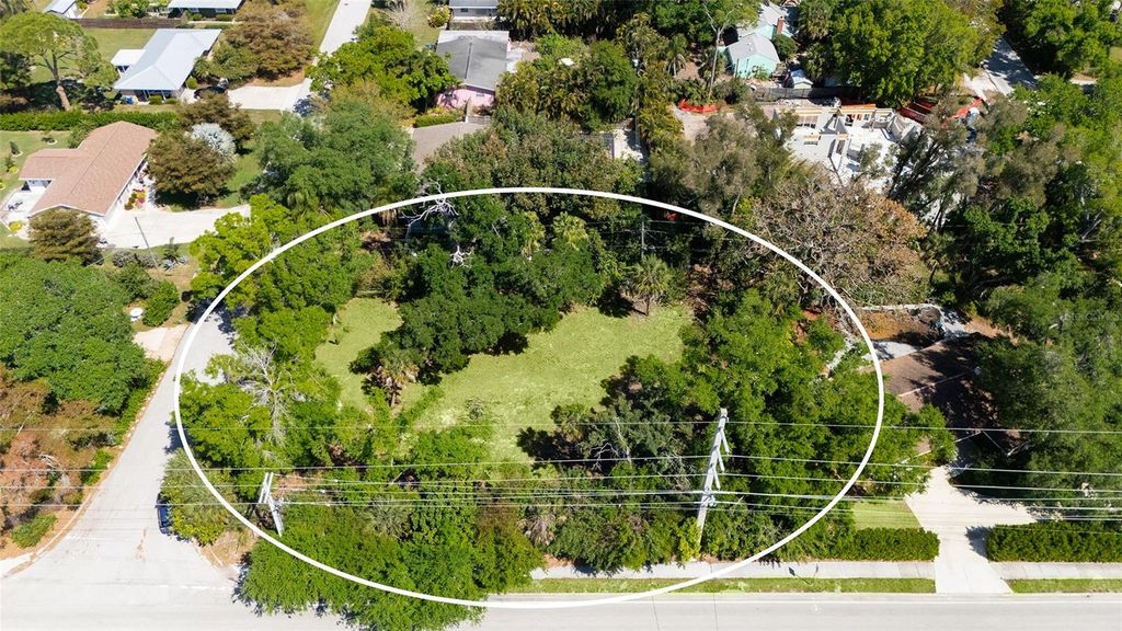 Photo of 4717 Crystal Avenue, Sarasota, FL 34231 (MLS # A4688741)