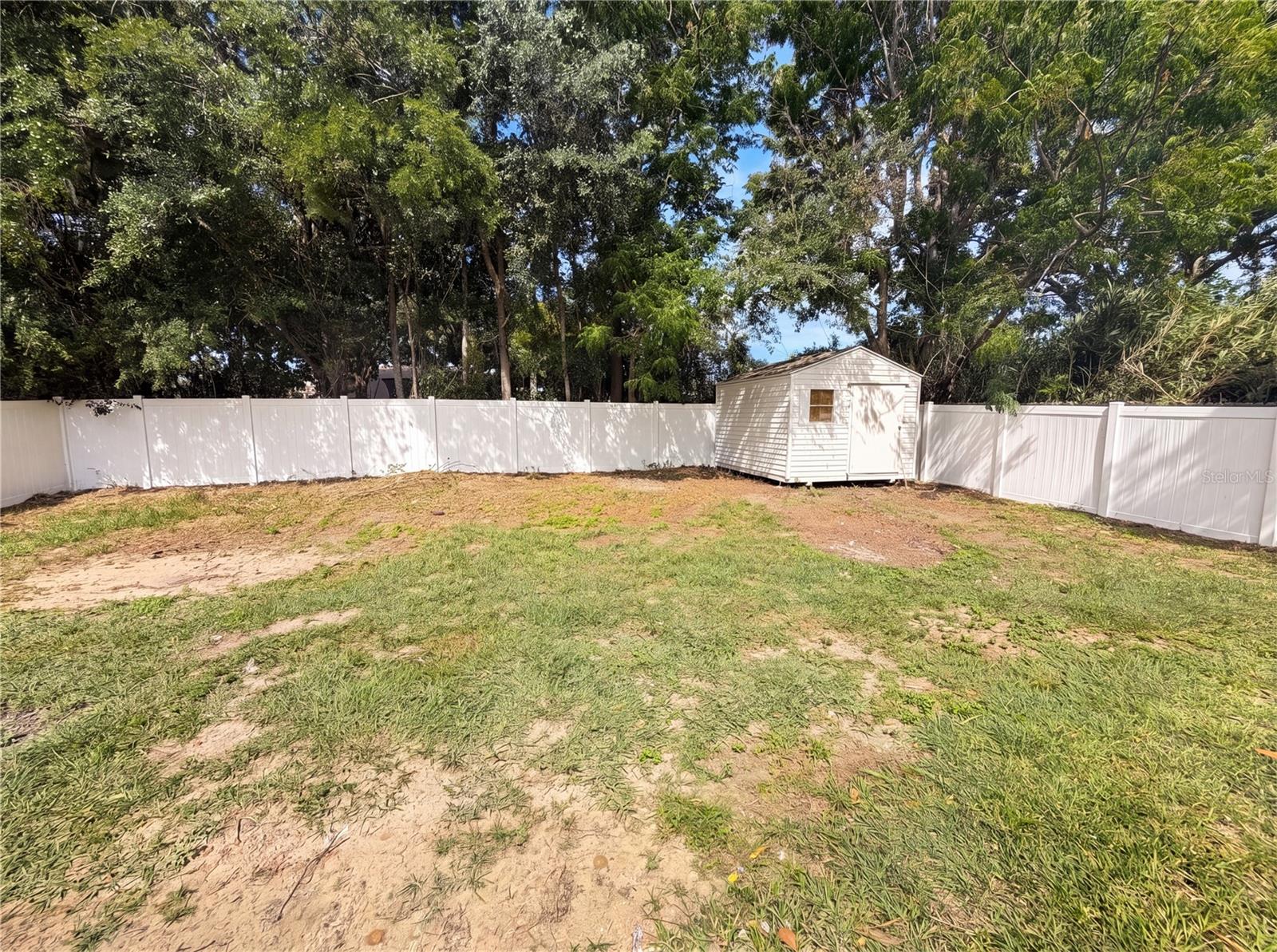 HILL N DALE THE VILLAGE - Residential