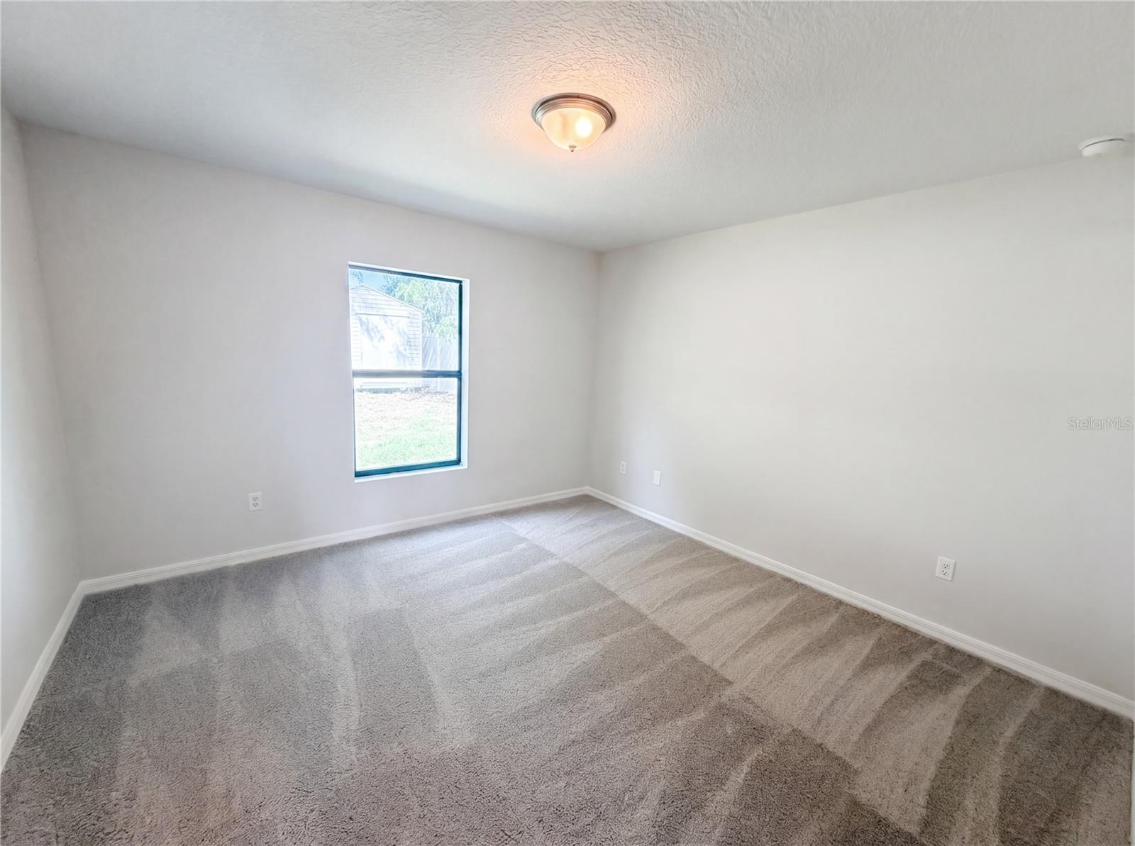 HILL N DALE THE VILLAGE - Residential