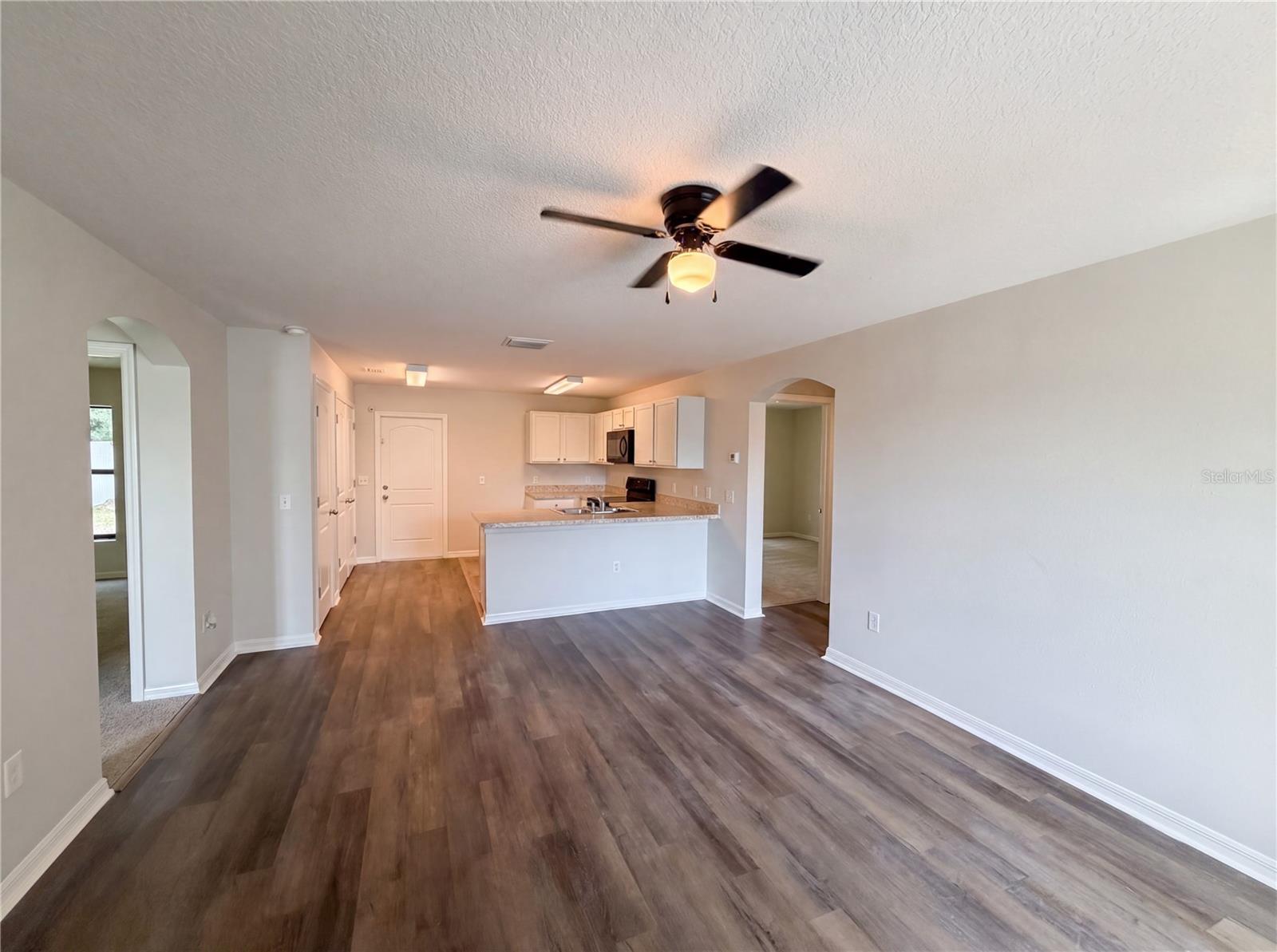 HILL N DALE THE VILLAGE - Residential