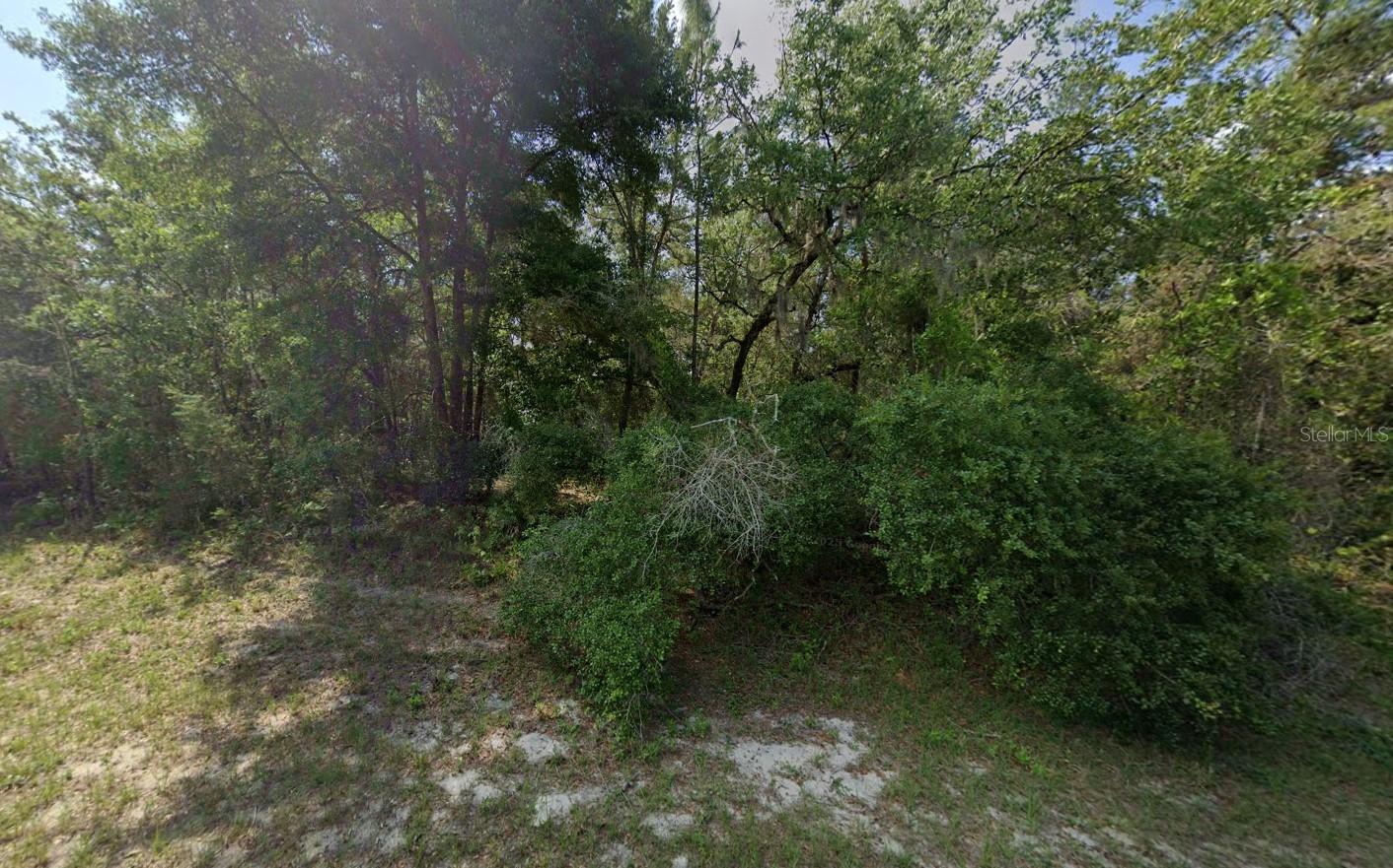 Discover this prime 0.23-acre lot in the rapidly growing community of Marion Oaks. This parcel offers an excellent opportunity to build your dream home, with numerous new construction projects already underway in the area. Conveniently located near I-75, the World Equestrian Center, shopping, schools, hospitals, the mall, and a variety of restaurants. Whether you’re looking to build now or invest for the future, this property is a smart choice. Secure your piece of Florida today! FOR DIRECTIONAL PURPOSES ONLY PLEASE USE 14626 SW 79TH TERRACE RD