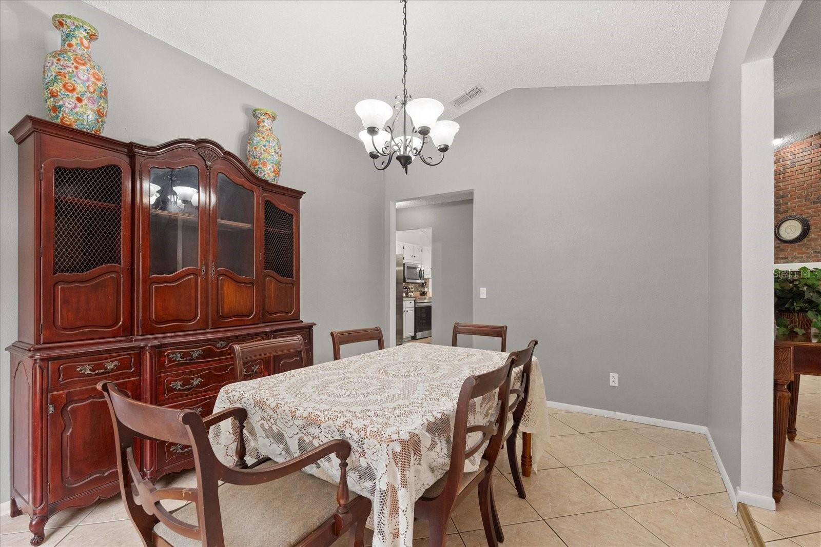 7151 HIAWASSEE OAK DRIVE