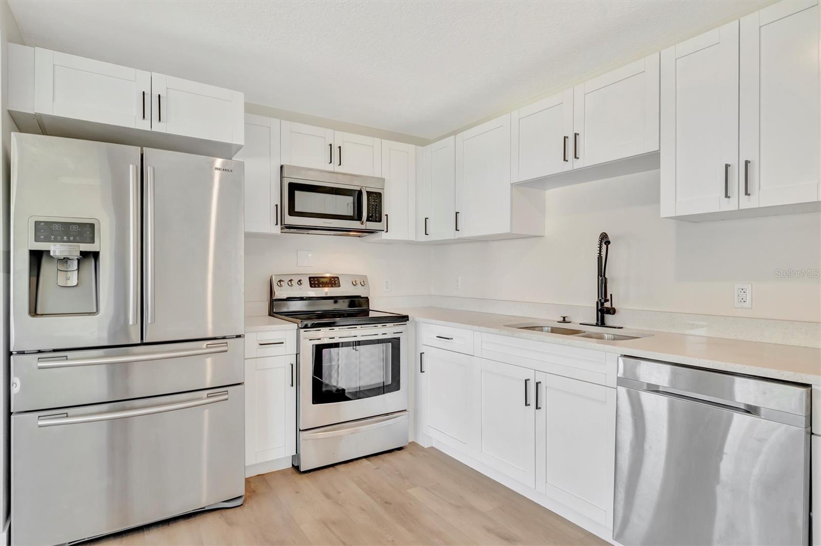 WELLESLEY ACRES - Residential