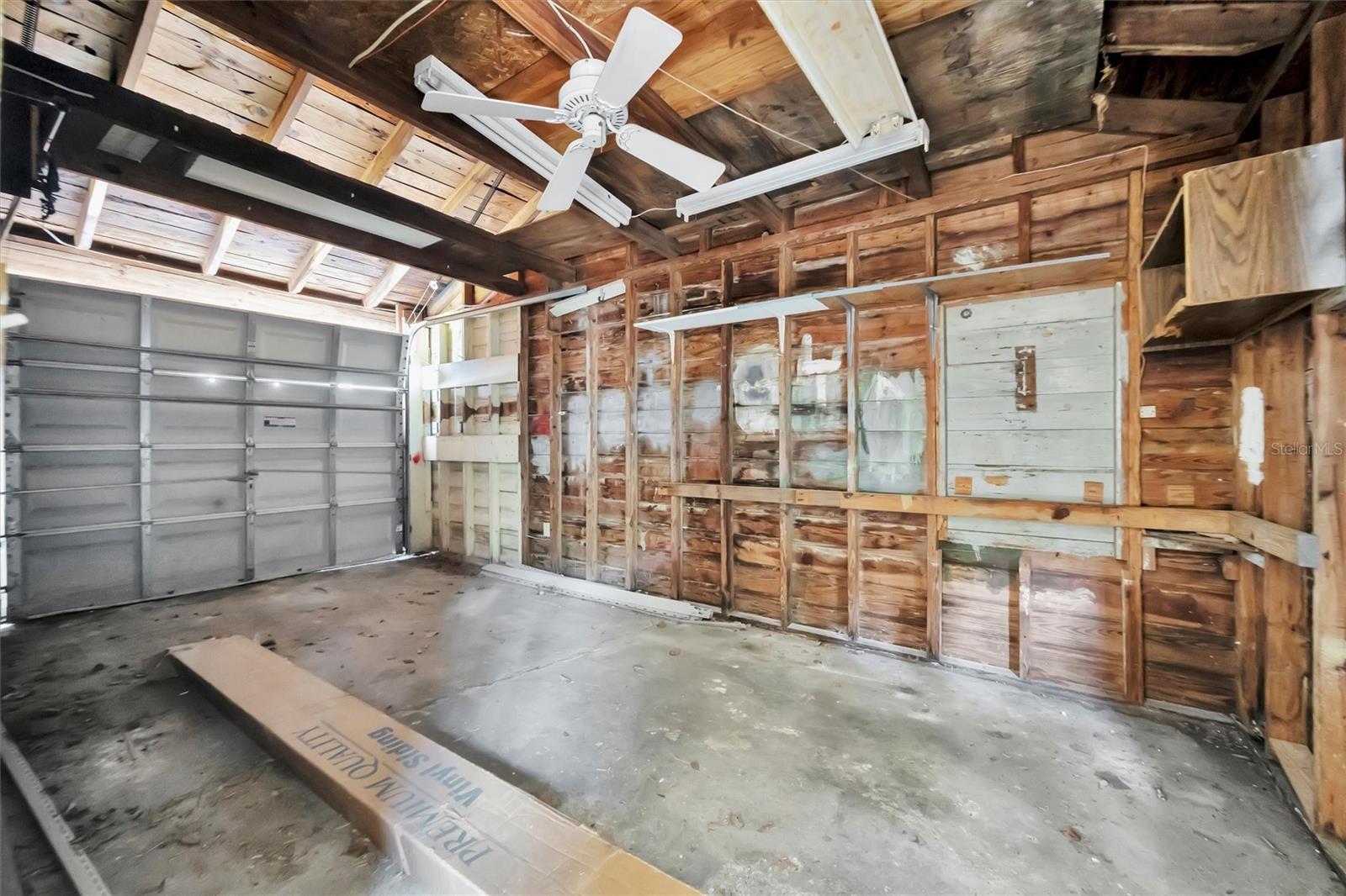 WELLESLEY ACRES - Residential