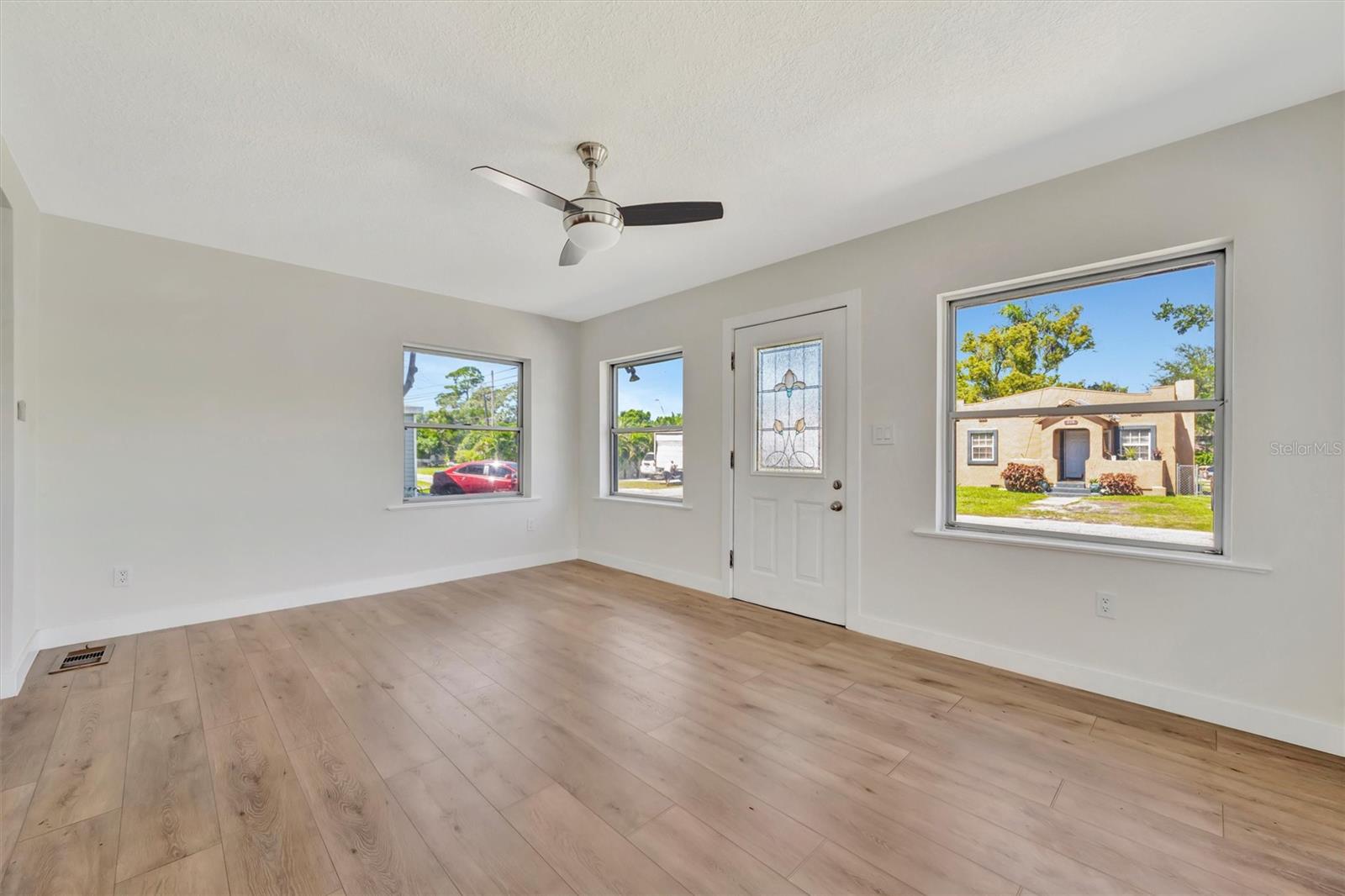 WELLESLEY ACRES - Residential