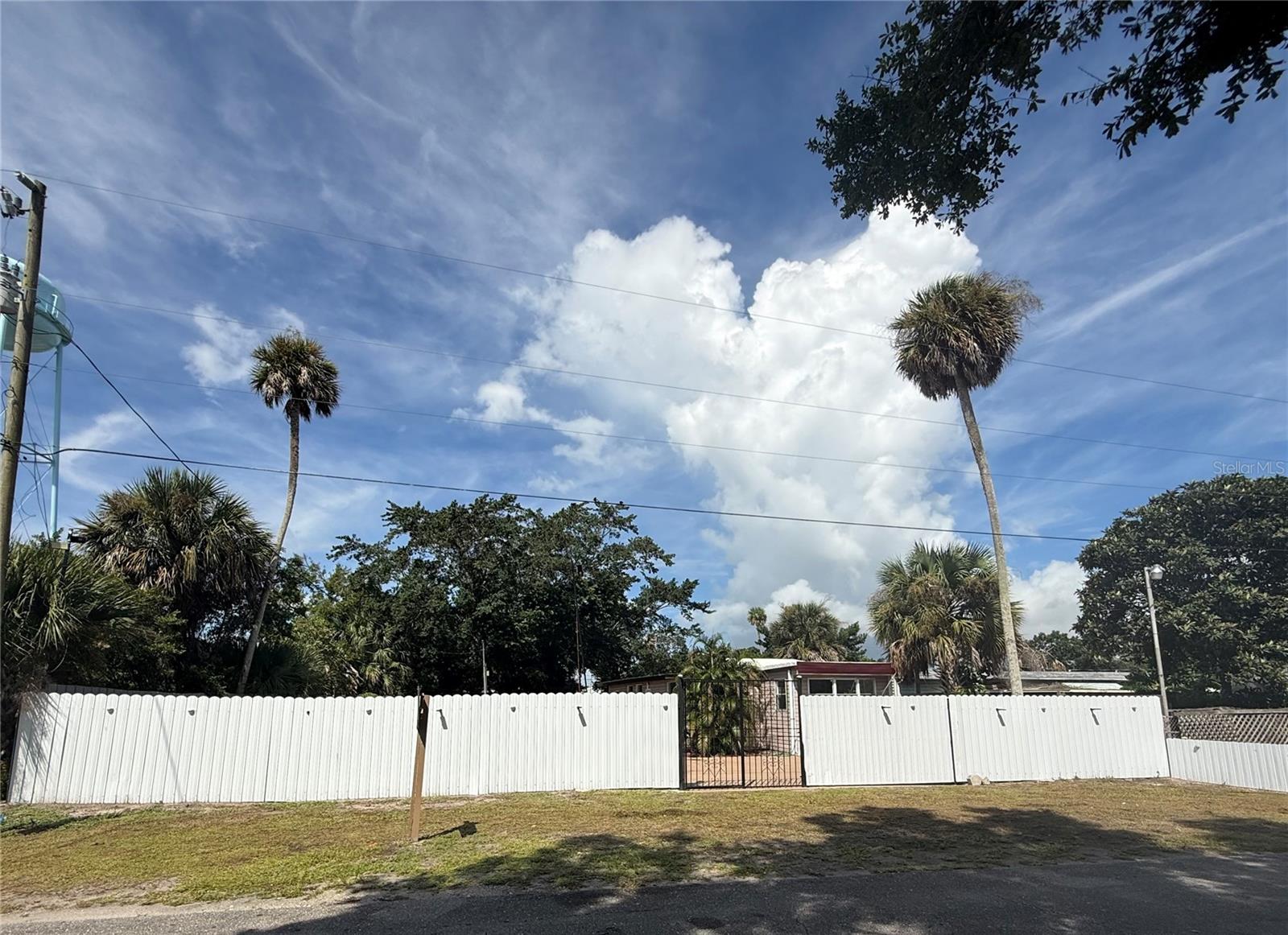 TREASURE ISLAND - Residential