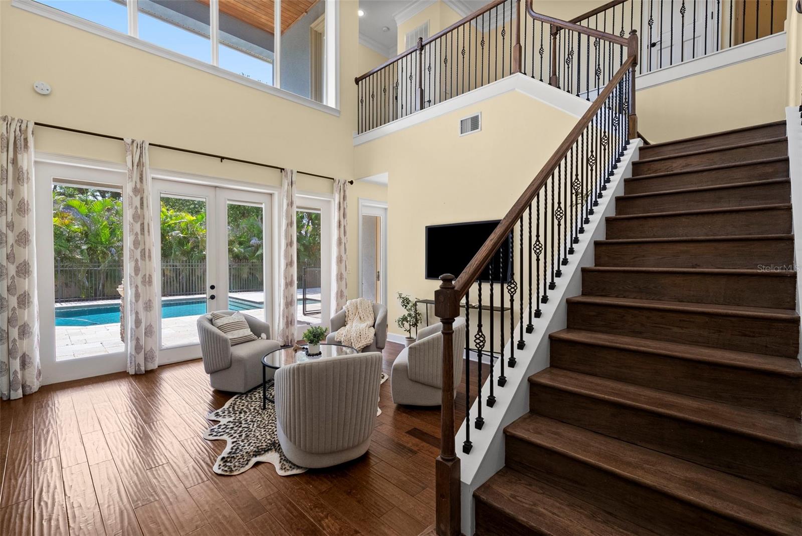 2689 WATERS EDGE COURT