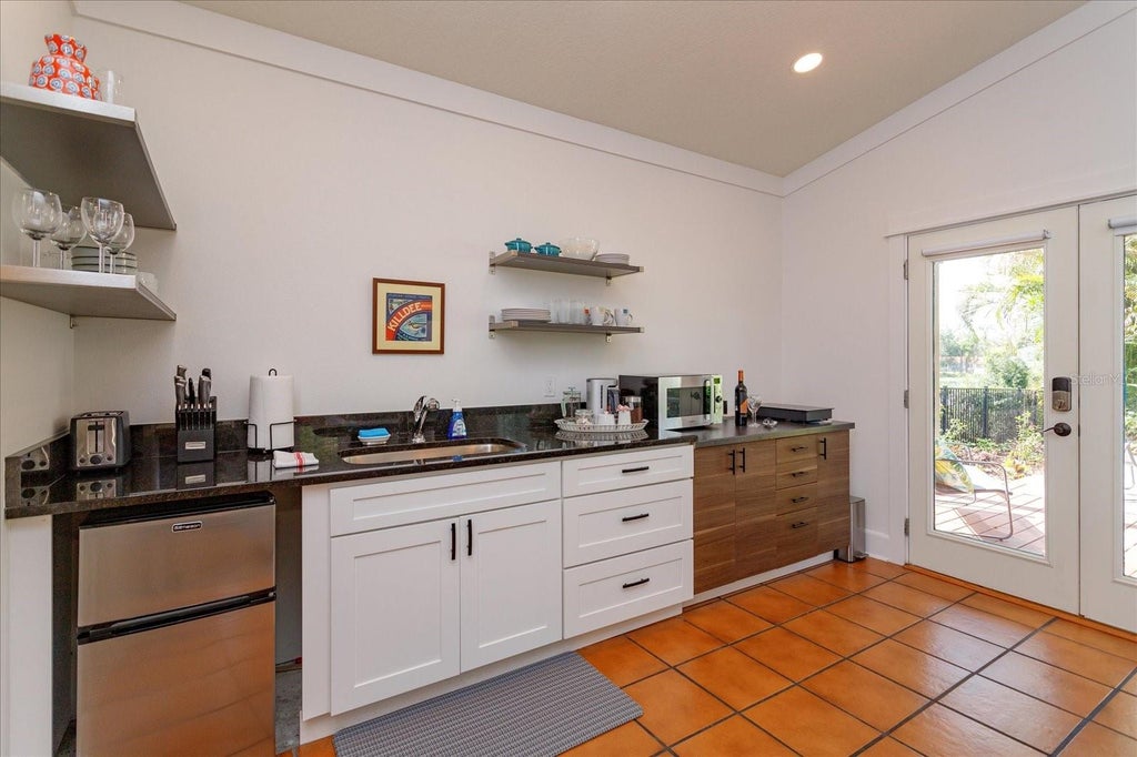Photo of 1802 Chamberlin Street, Orlando, FL 32806 (MLS # O6433240)