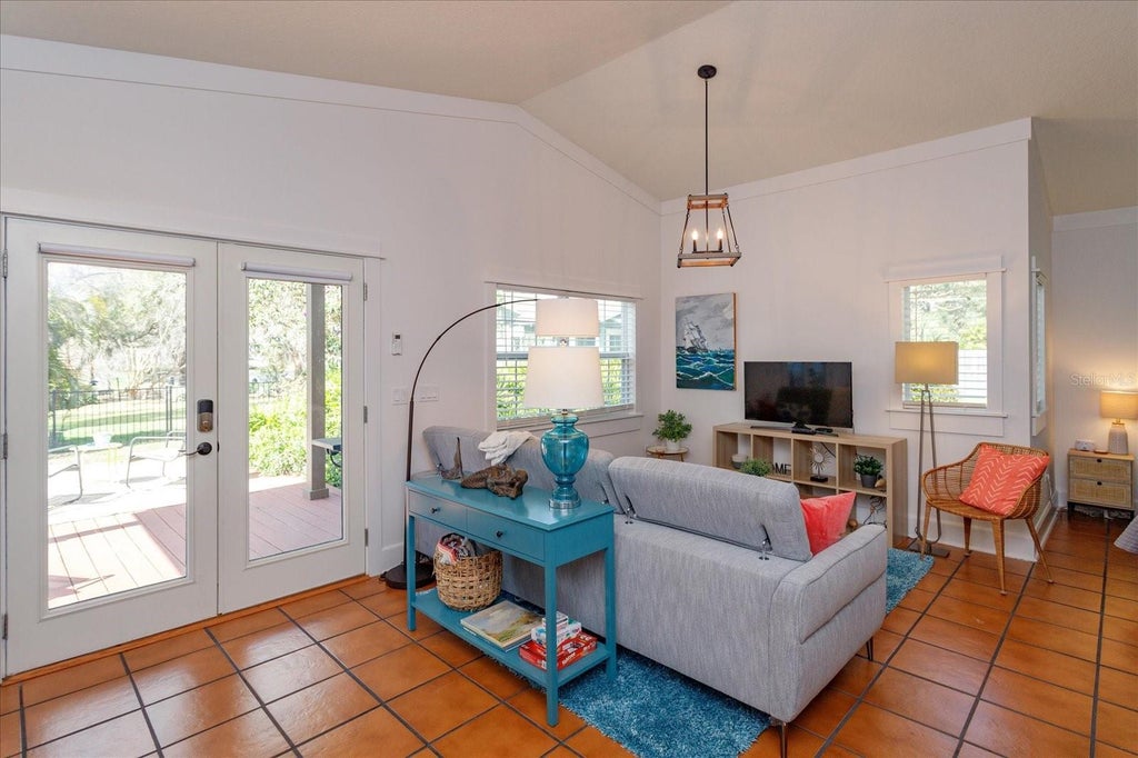 Photo of 1802 Chamberlin Street, Orlando, FL 32806 (MLS # O6433240)