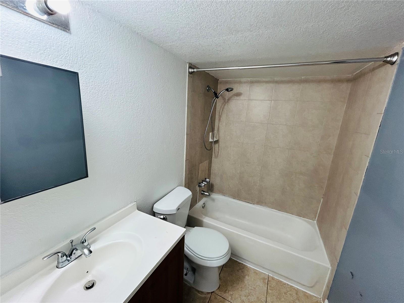 CATALINA ISLES CONDO - Residential Lease