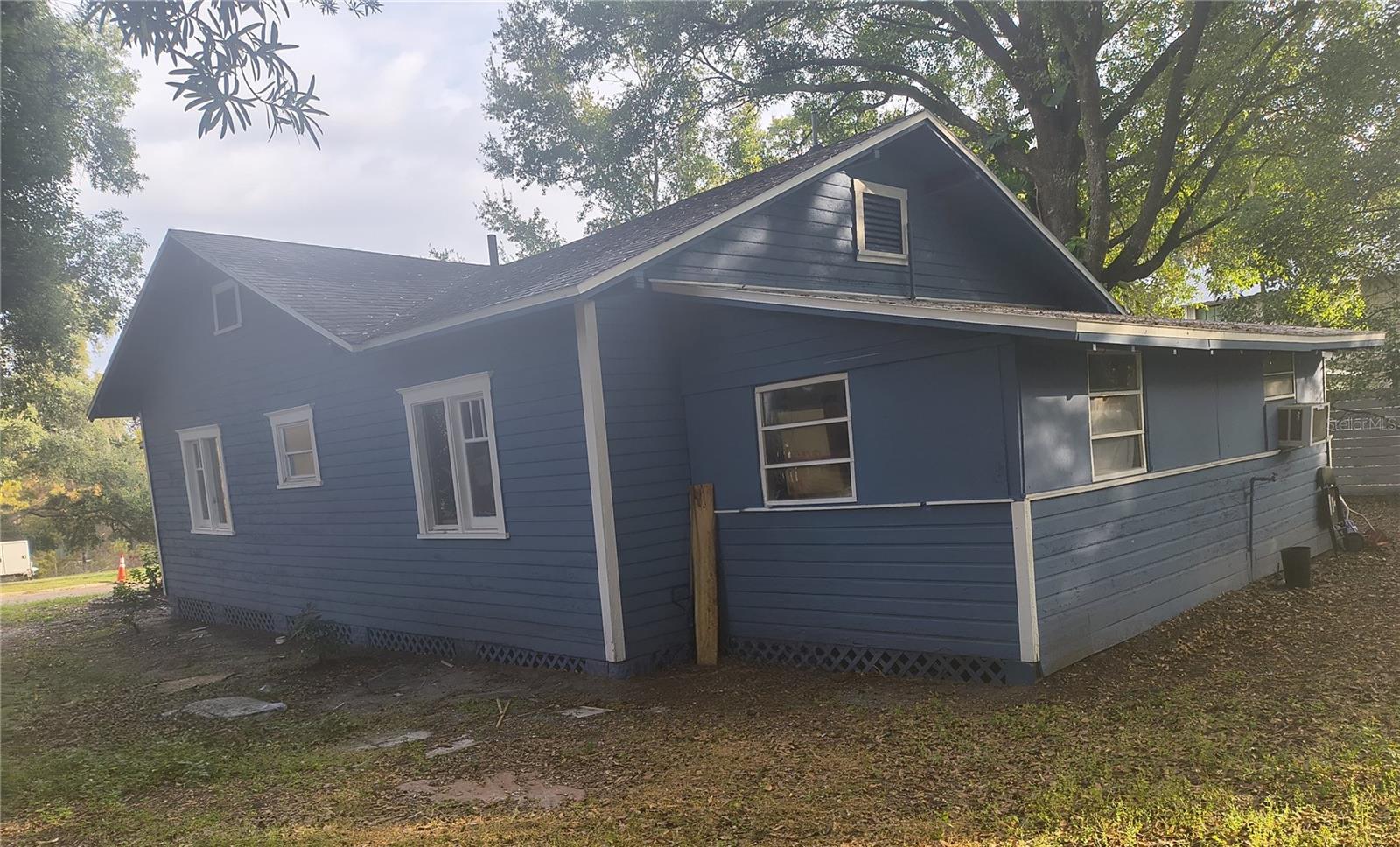 1406 GREENWOOD STREET