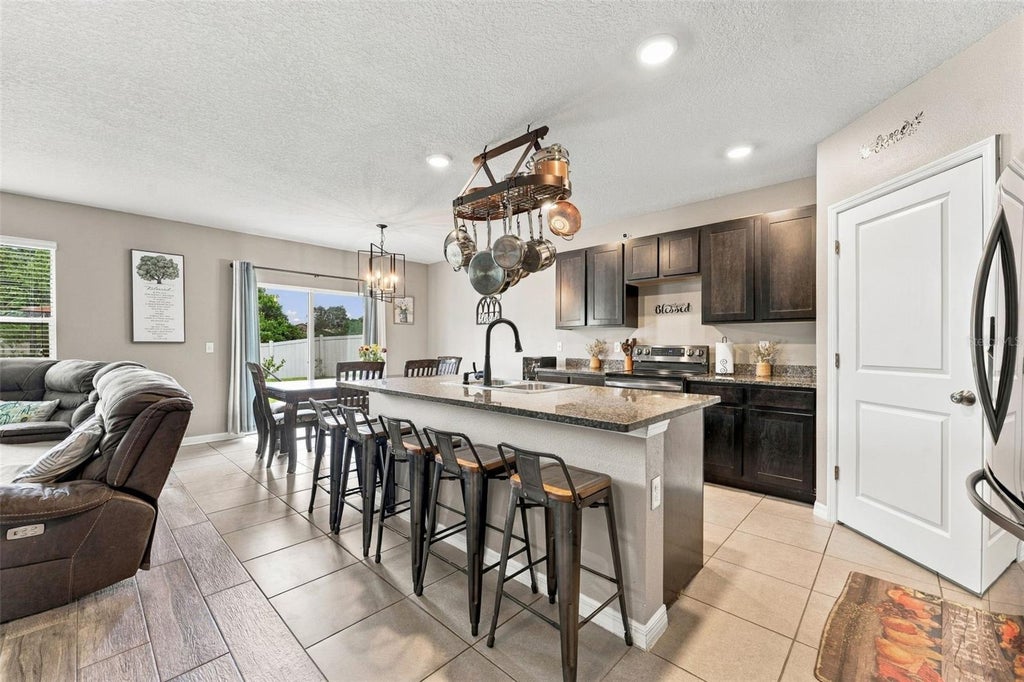Photo of 506 Diamond Ridge Road, Seffner, FL 33584 (MLS # TB8551907)
