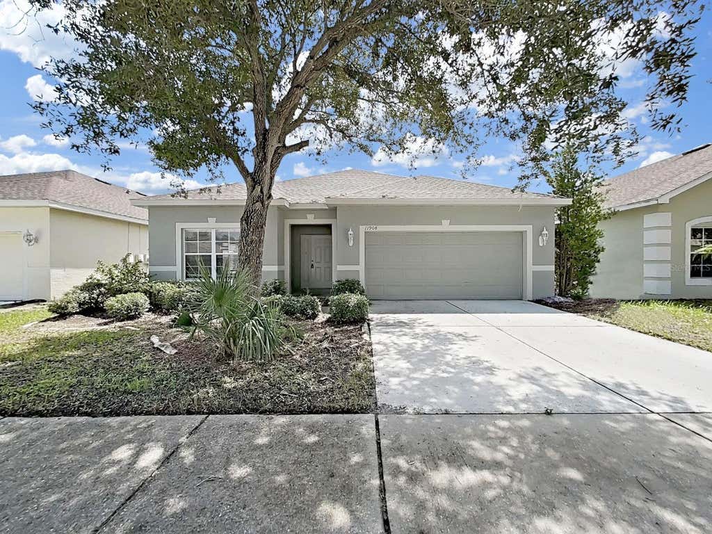 Photo of 11908 Fern Blossom Drive, Gibsonton, FL 33534 (MLS # TB8536397)