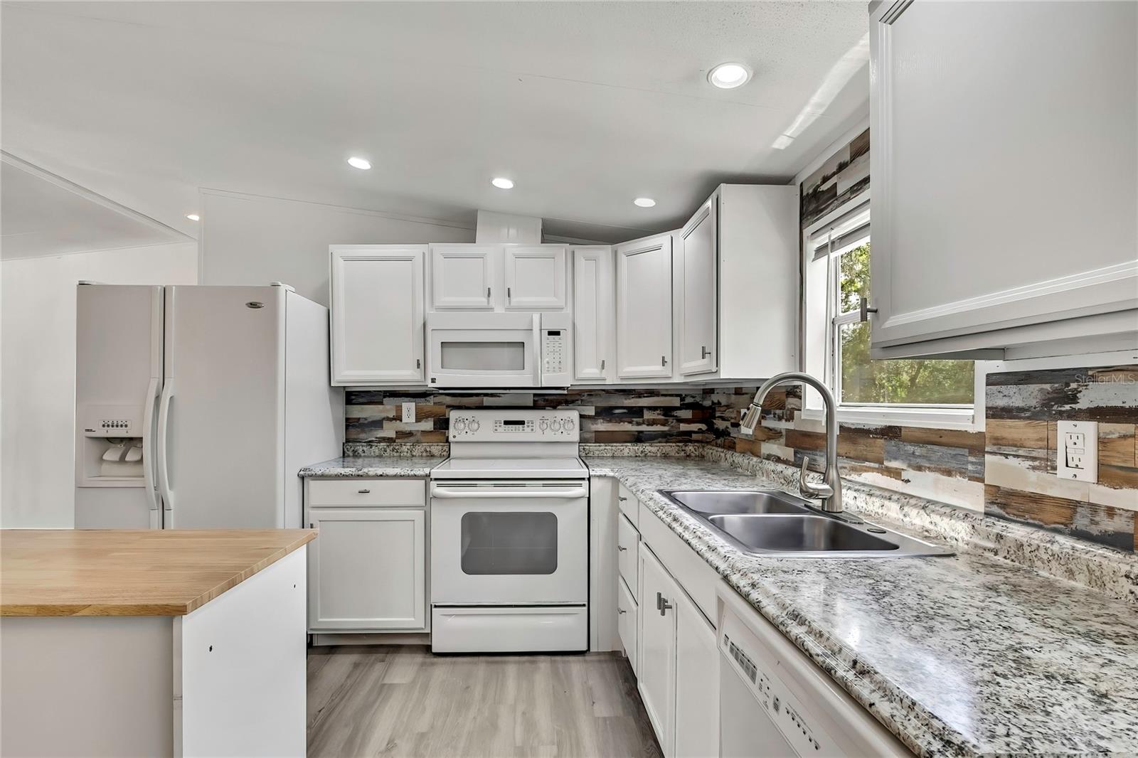 GREEN ACRES OAKLAWN TO MEADOW AREA - Residential