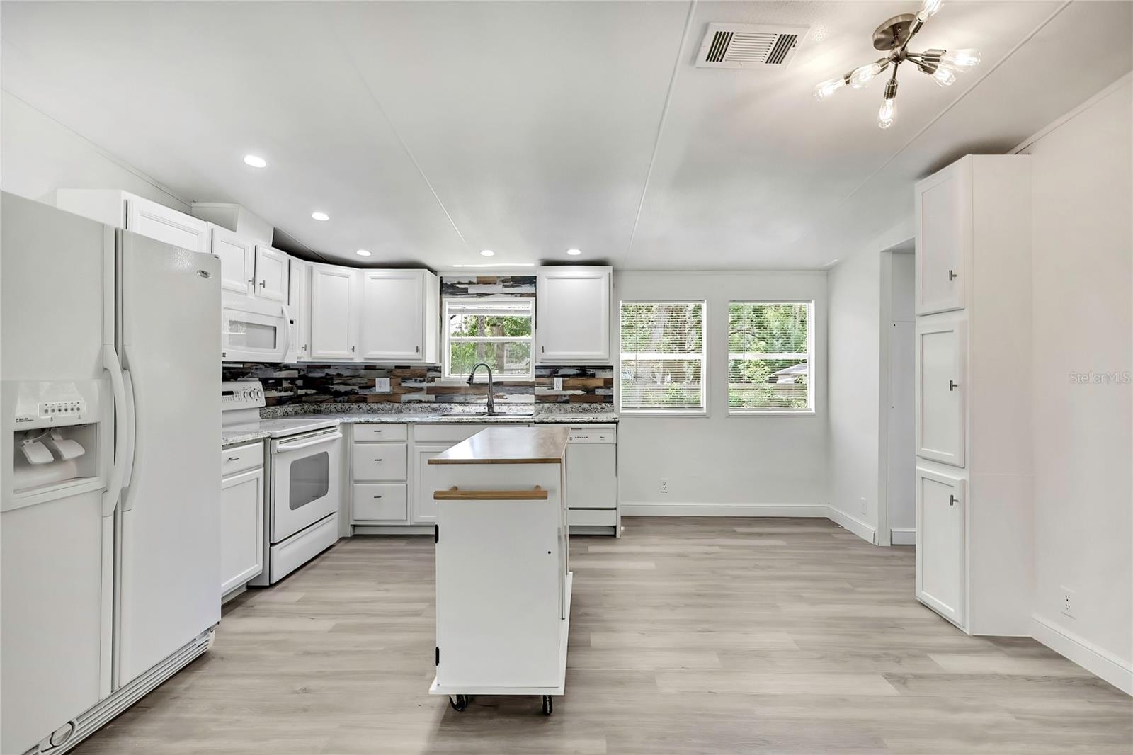 GREEN ACRES OAKLAWN TO MEADOW AREA - Residential