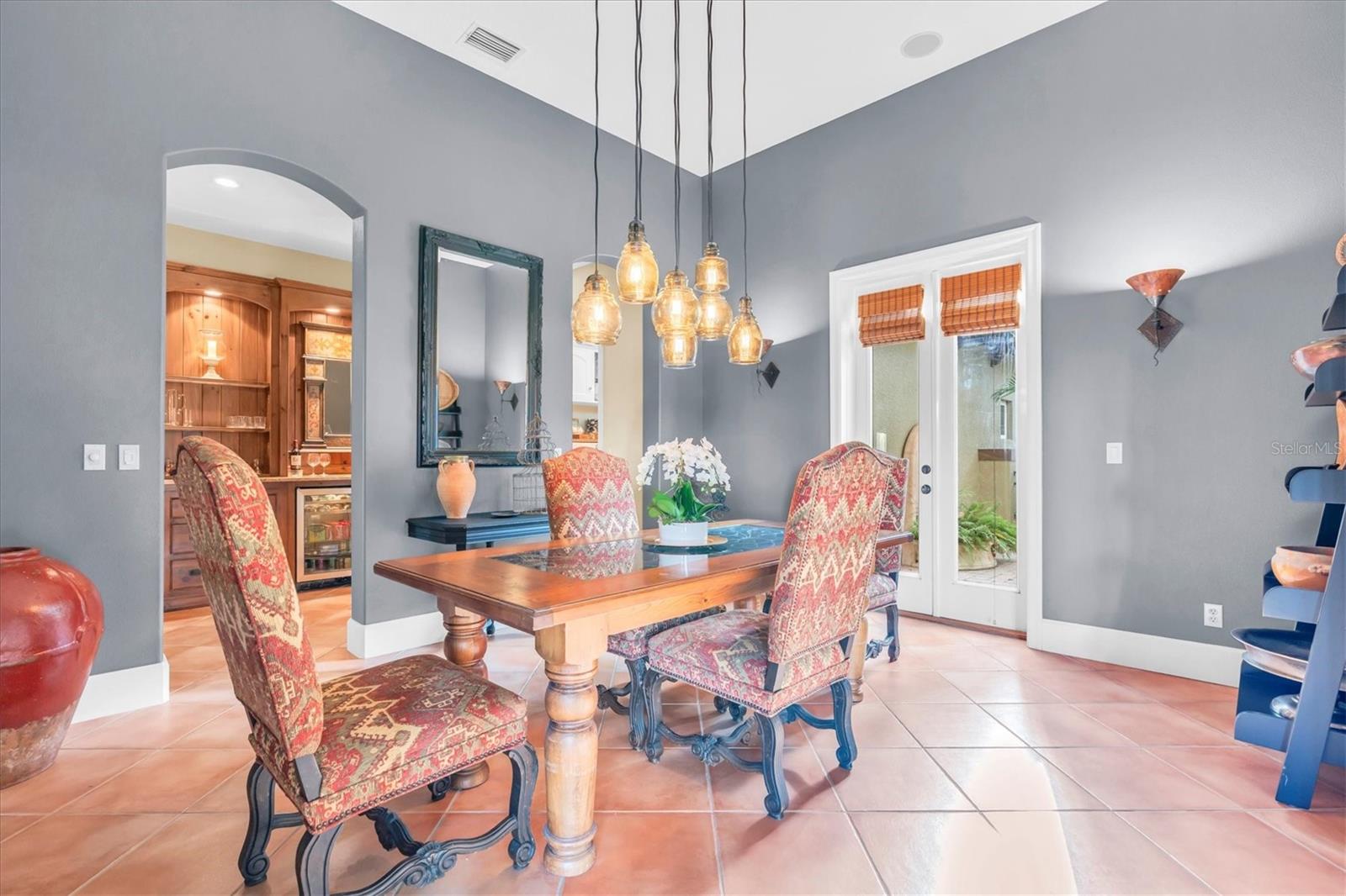 THURSTON GROVES - Residential