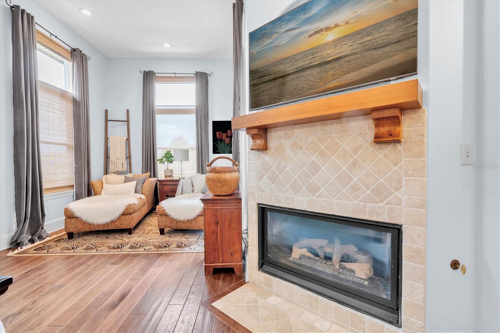 THURSTON GROVES - Residential