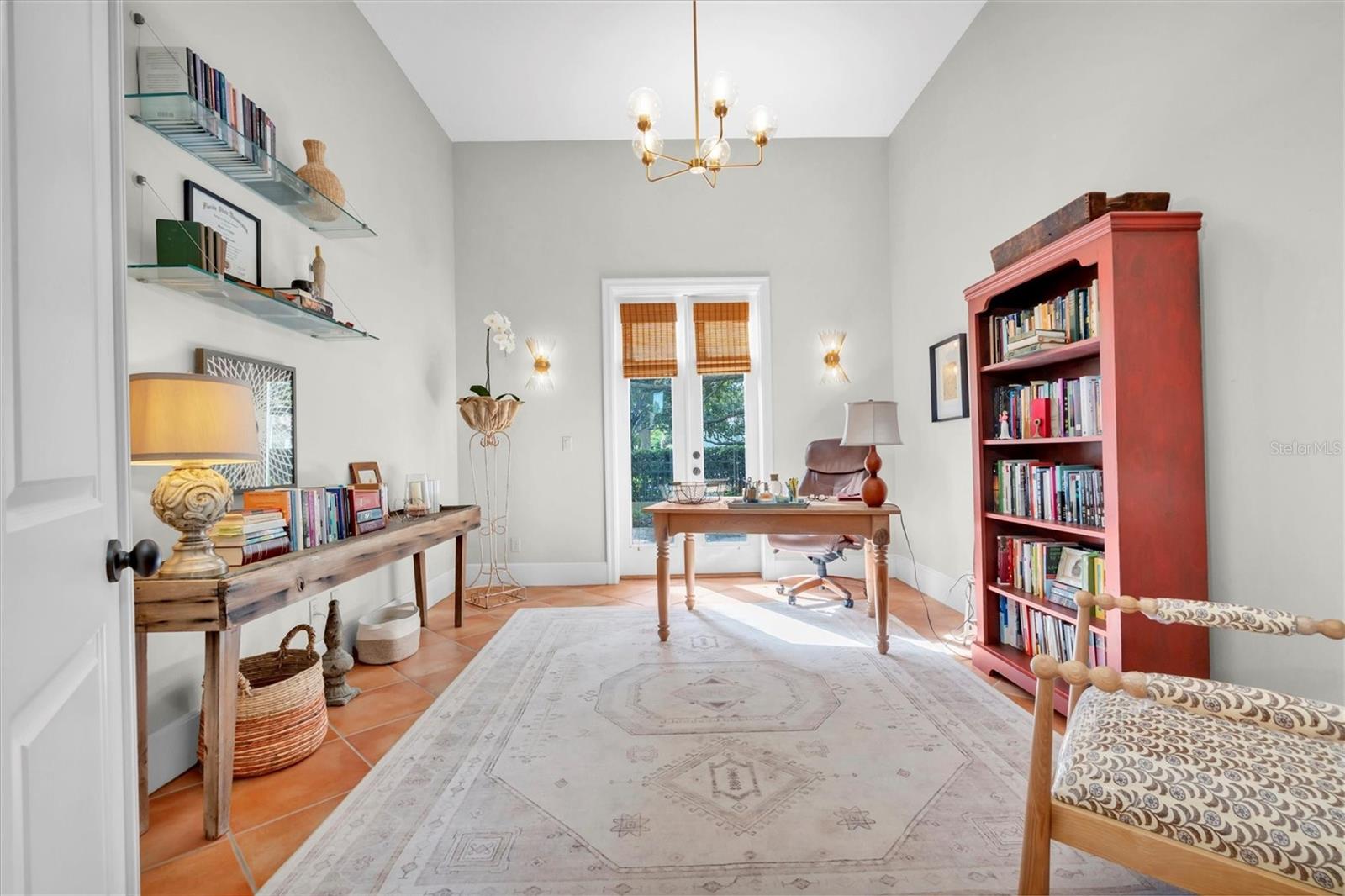 THURSTON GROVES - Residential