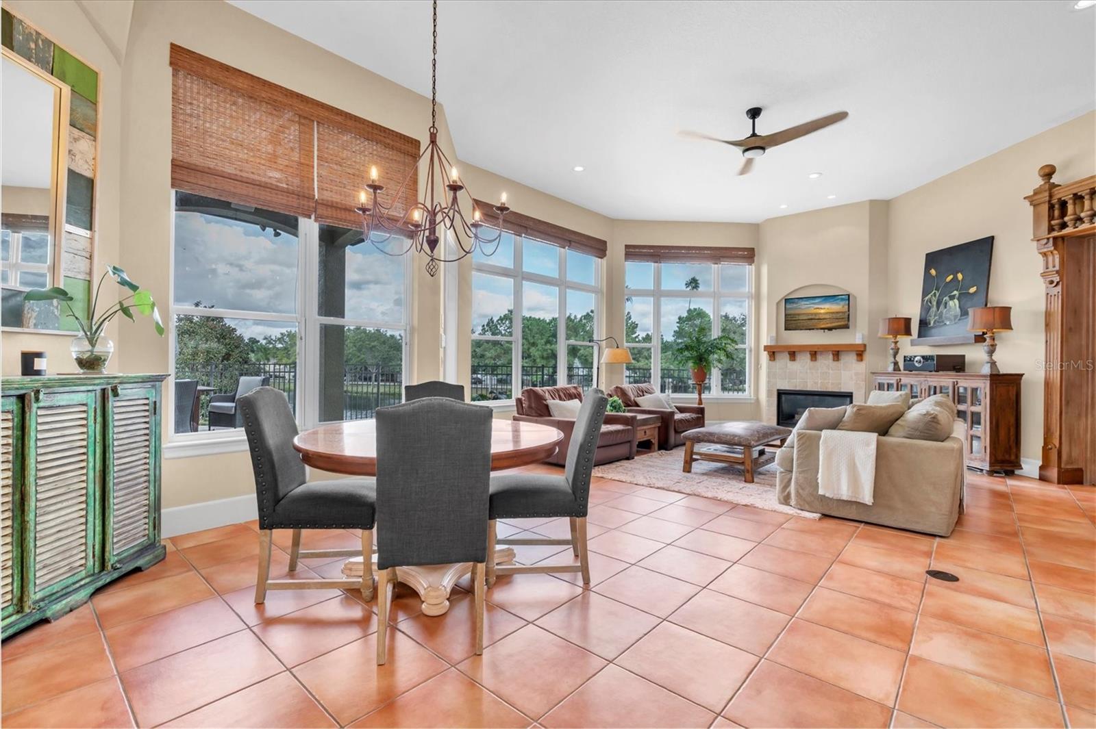 THURSTON GROVES - Residential