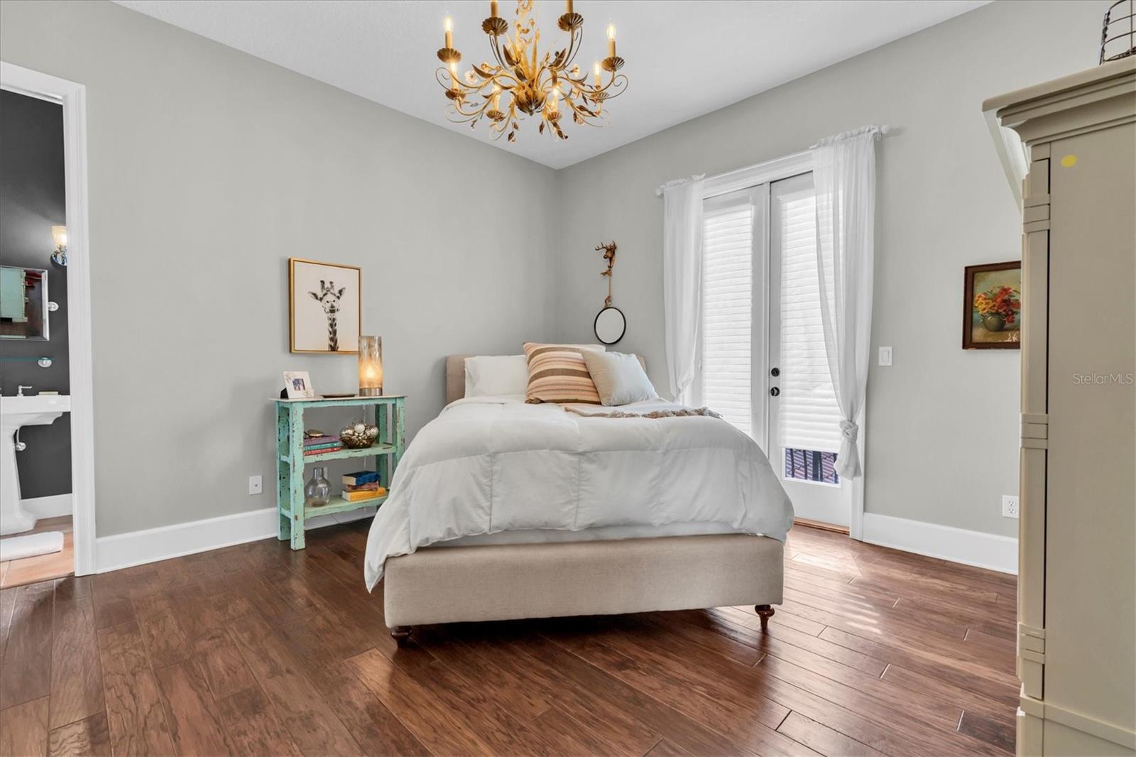 THURSTON GROVES - Residential