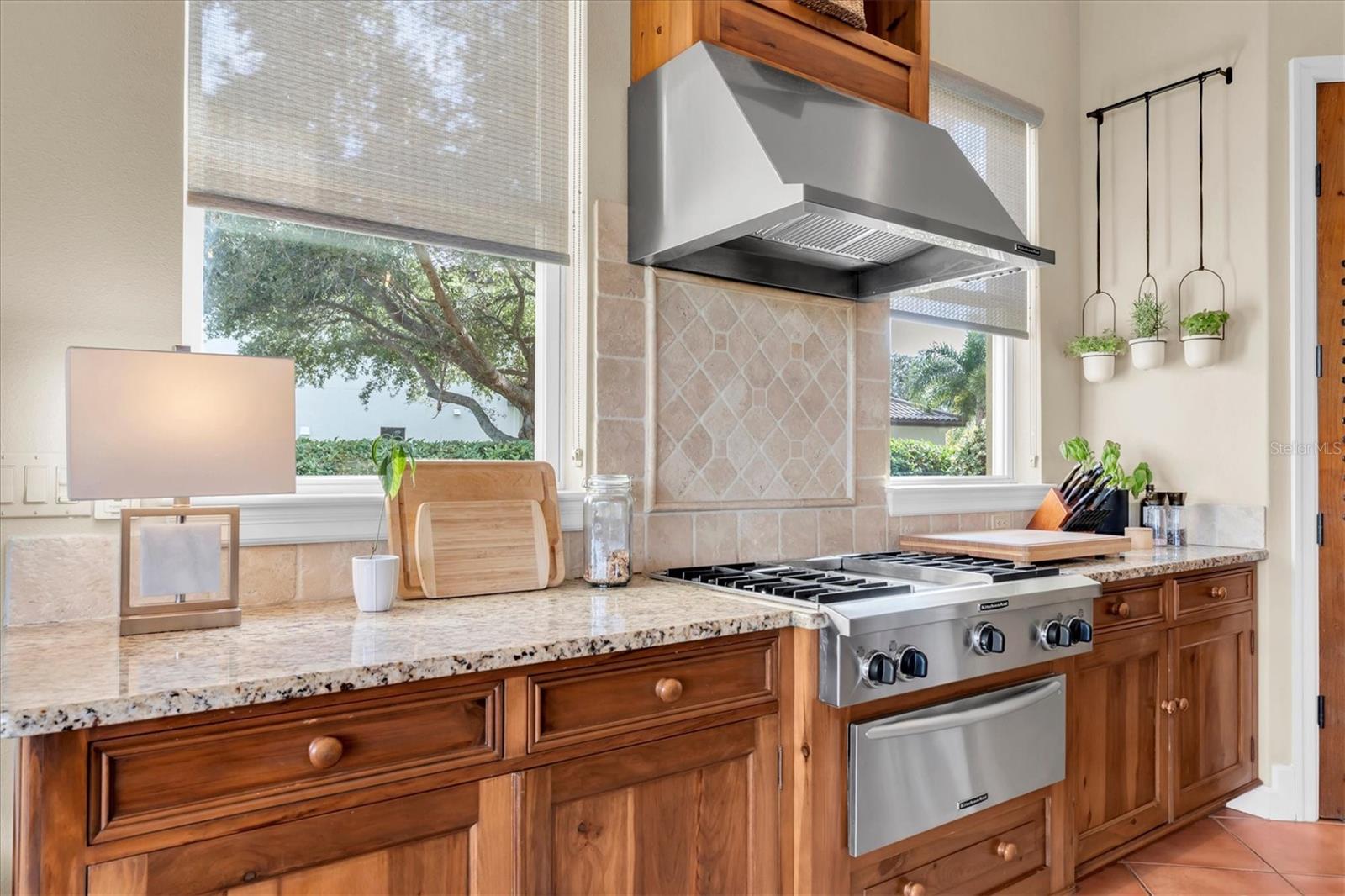 THURSTON GROVES - Residential