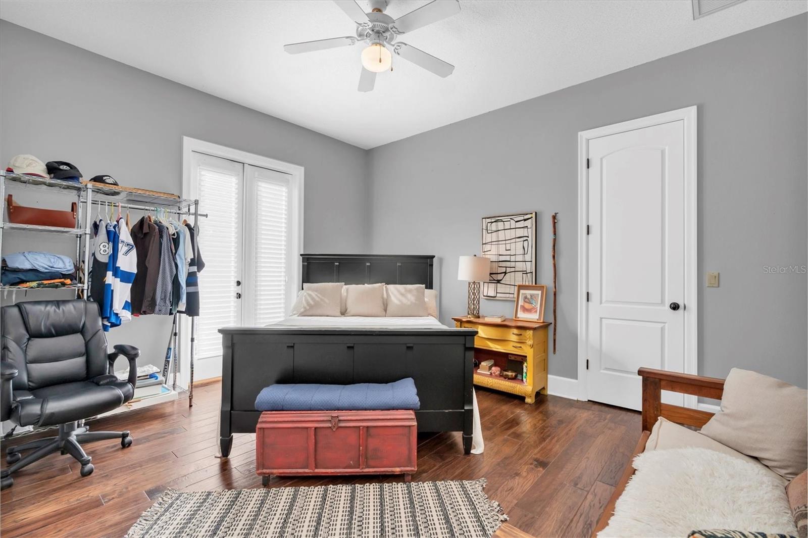 THURSTON GROVES - Residential