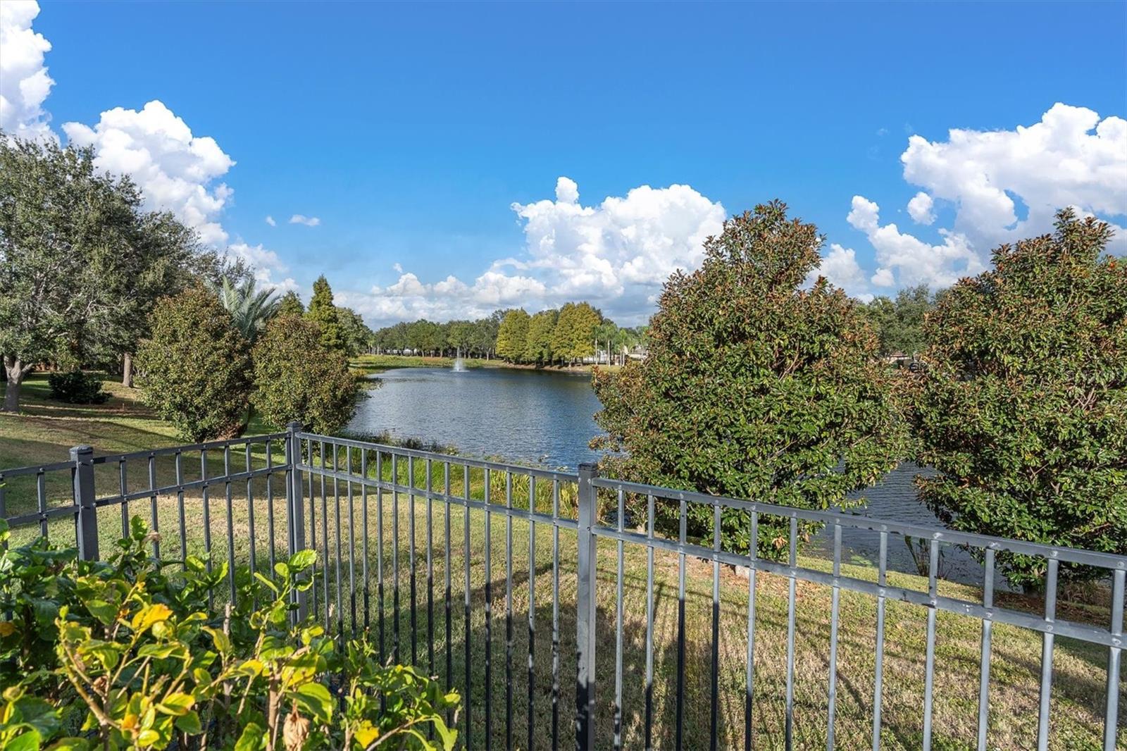 THURSTON GROVES - Residential