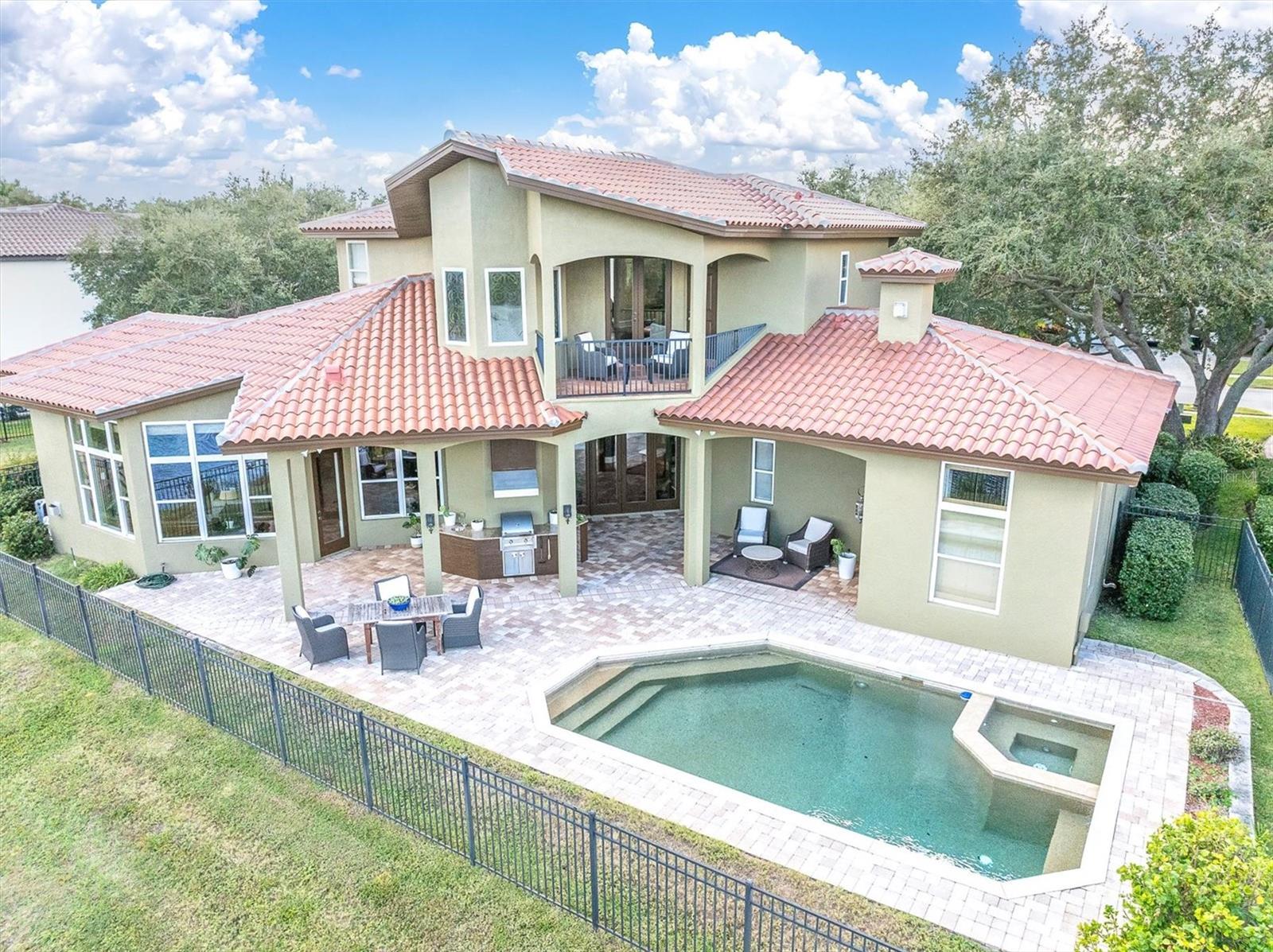 THURSTON GROVES - Residential