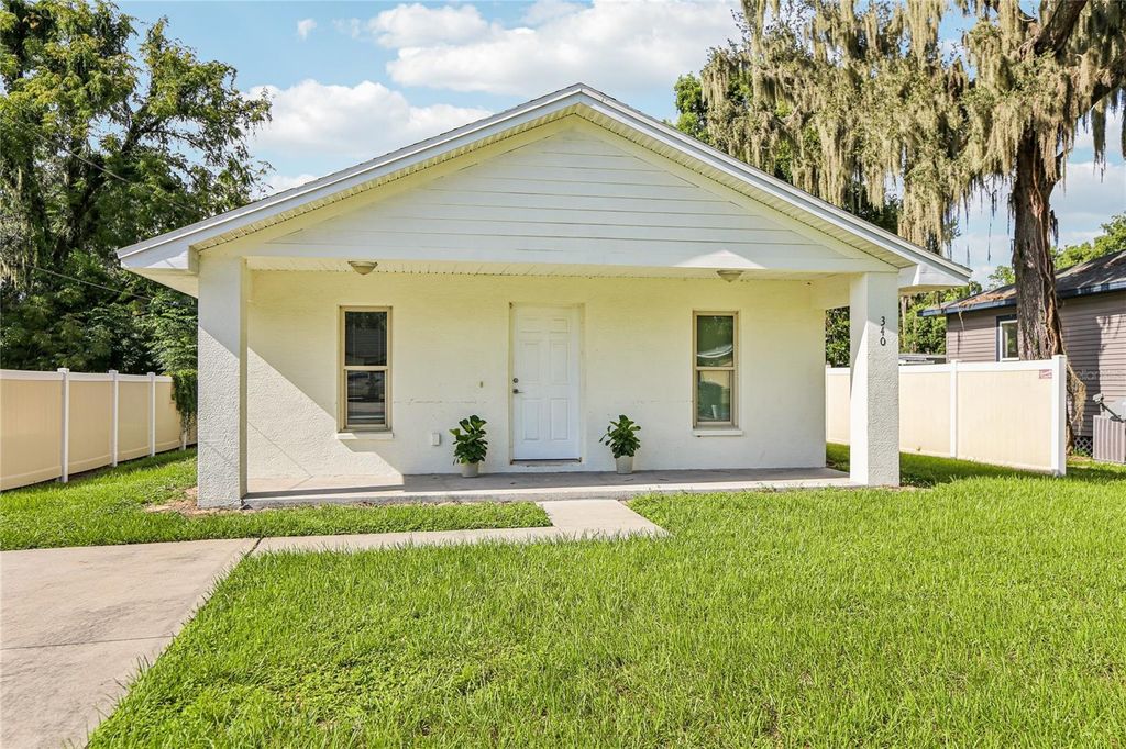 Photo of 340 W Stanford Street, Bartow, FL 33830 (MLS # P4936125)