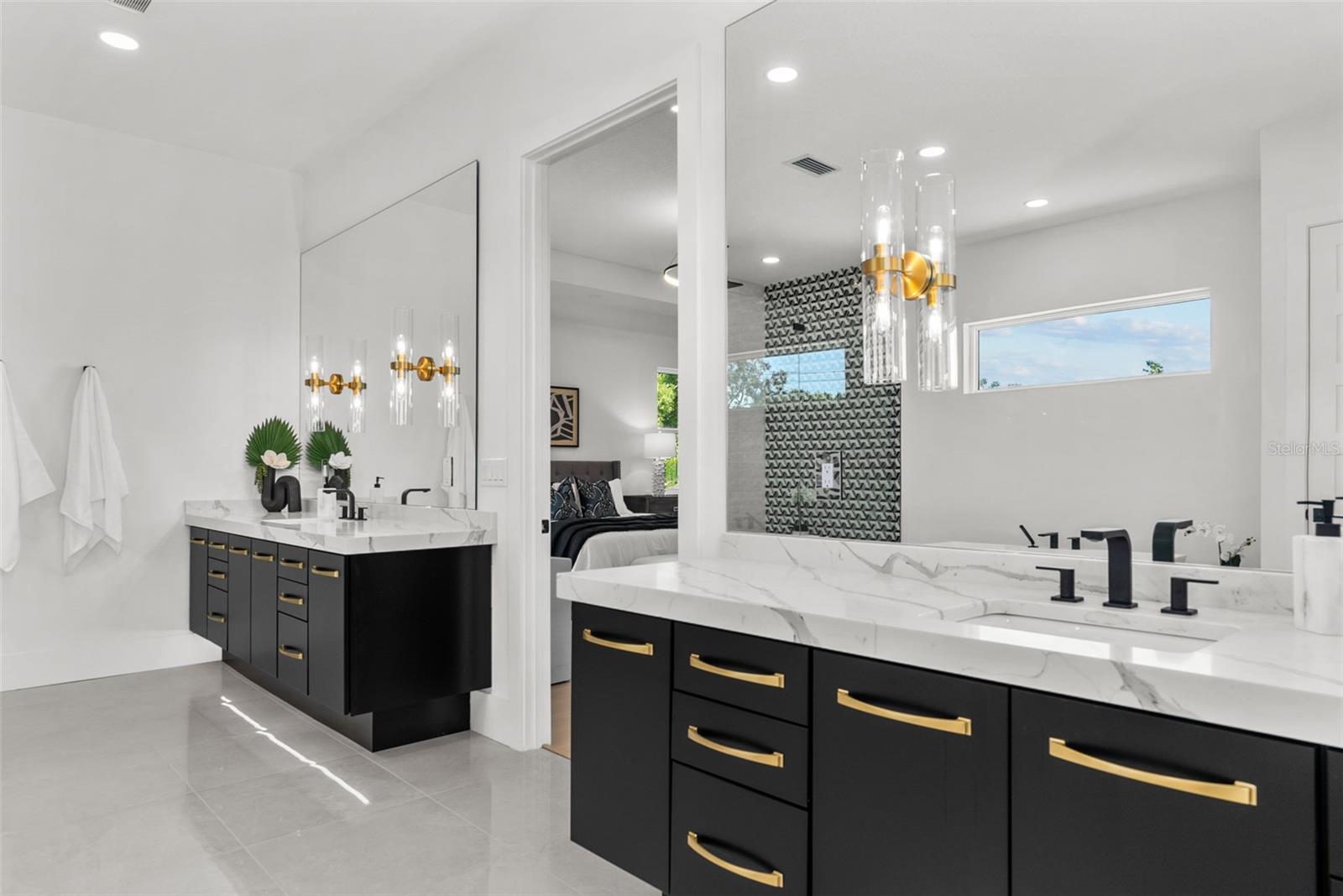 DAVIS ISLANDS PB10 PG52 TO 57 - Residential